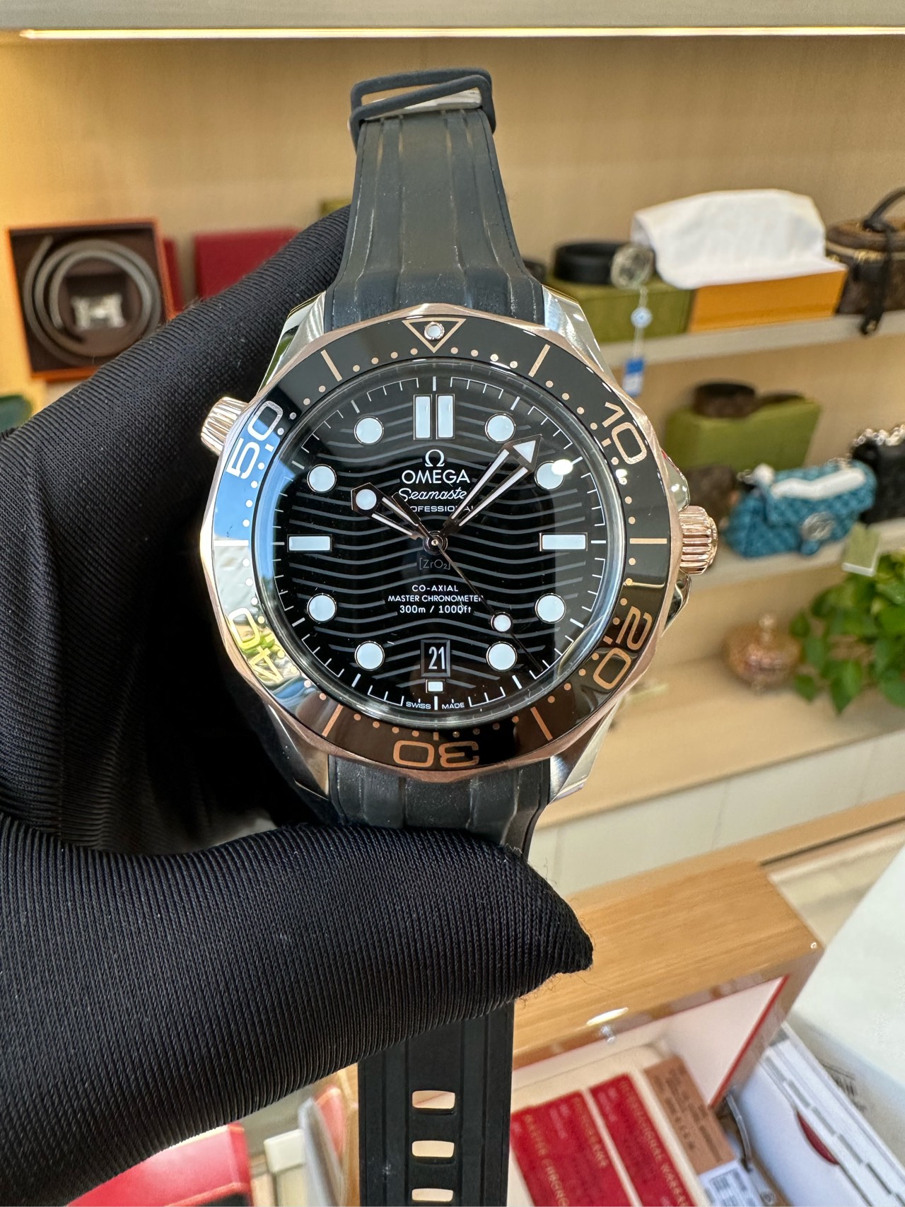 Omega 210.22.42.20.01.002
