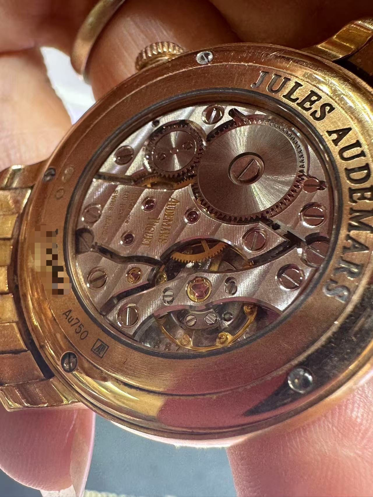 Audemars Piguet 77250OR detail 4