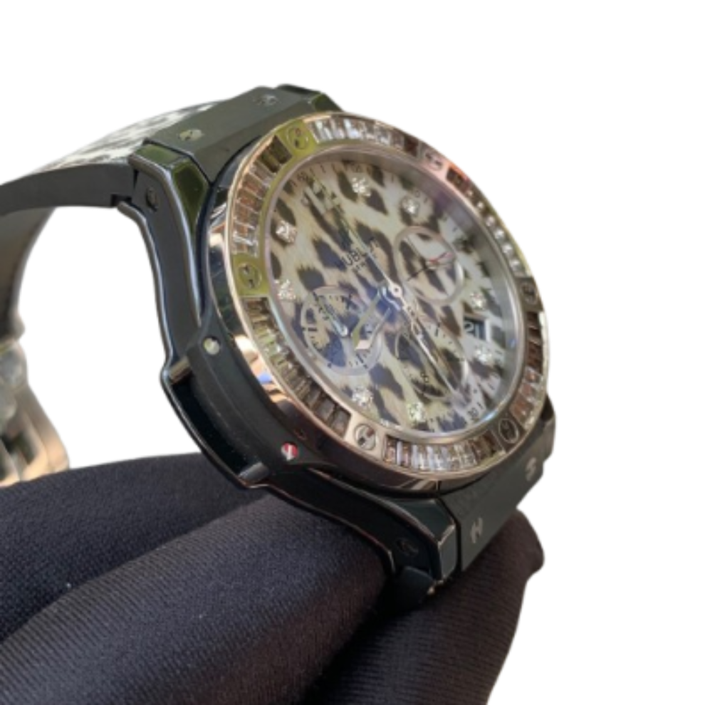 Hublot 341.CW.7717.NR 1977 detail 1