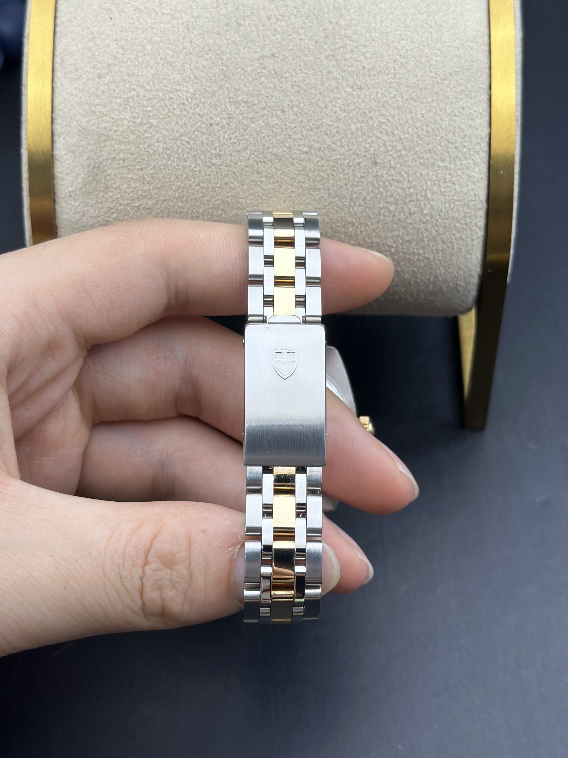 Tudor M22023-0010 detail 4