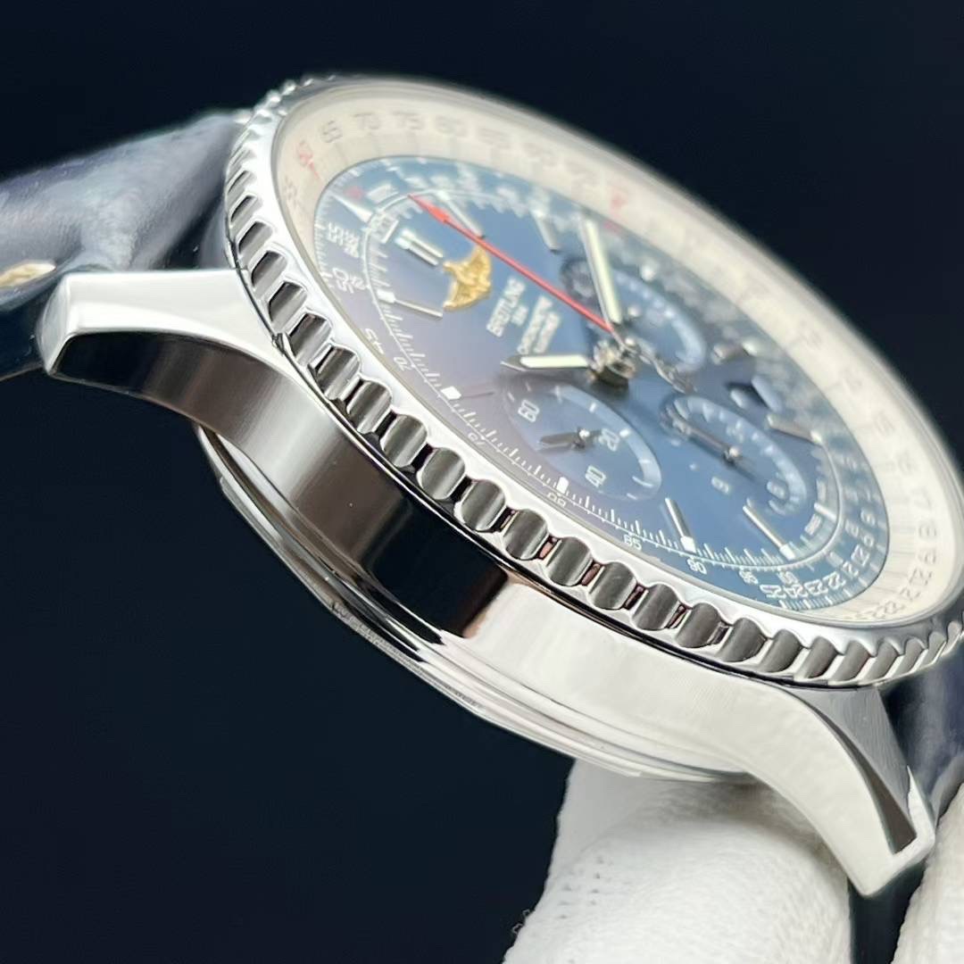 Breitling AB012721 detail 5