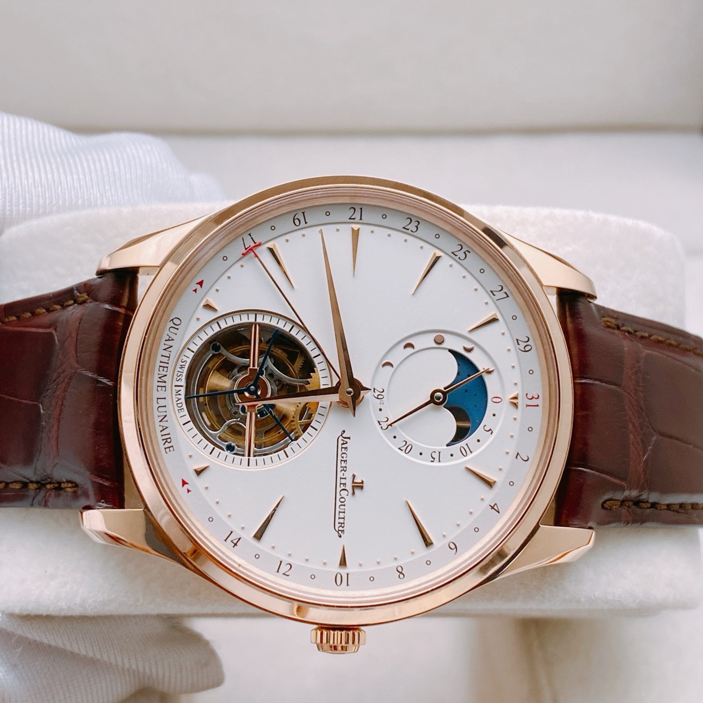 Jaeger-LeCoultre 1692410 detail 1