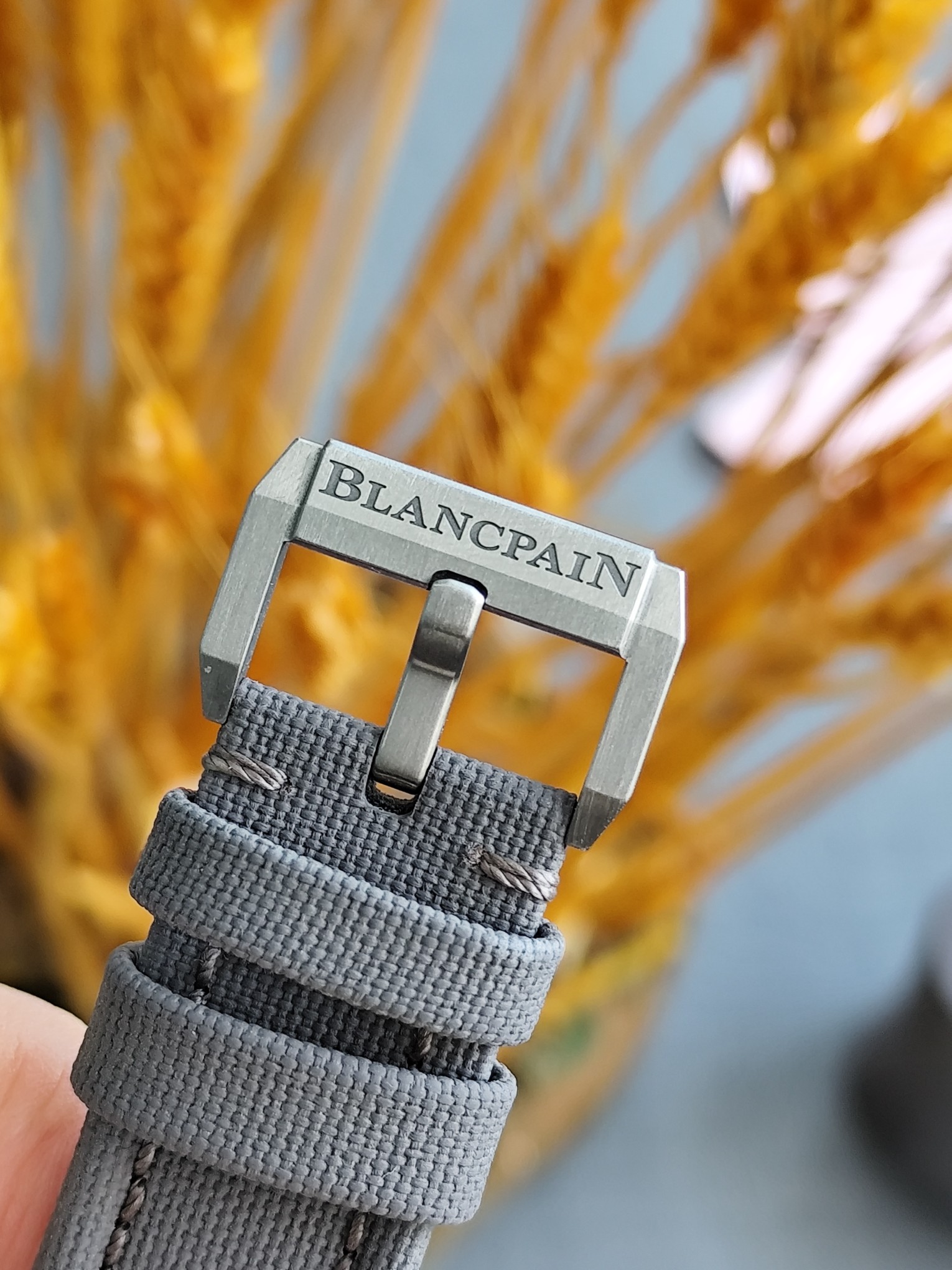 Blancpain 5000-1210-G52A detail 5