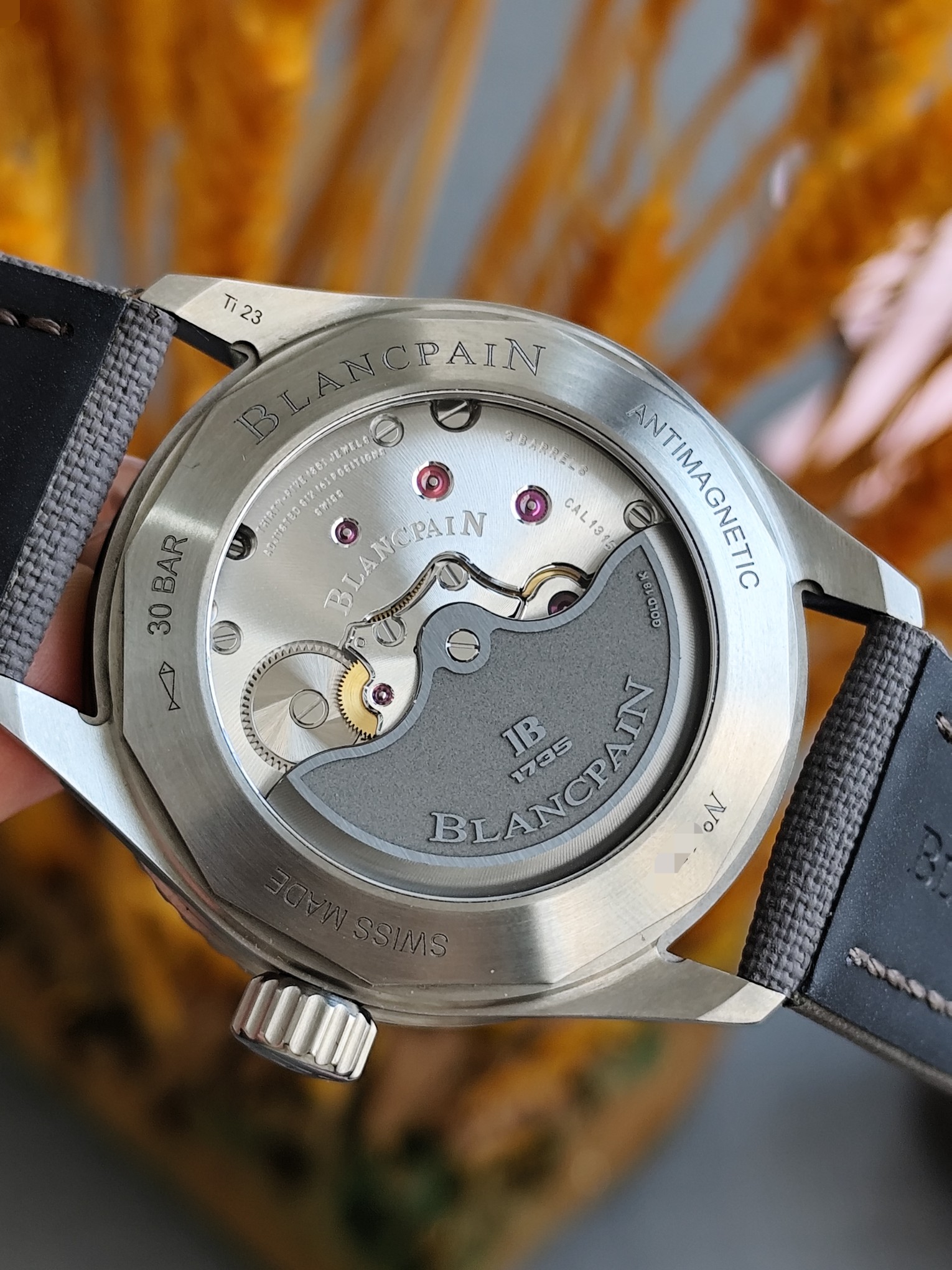 Blancpain 5000-1210-G52A detail 4