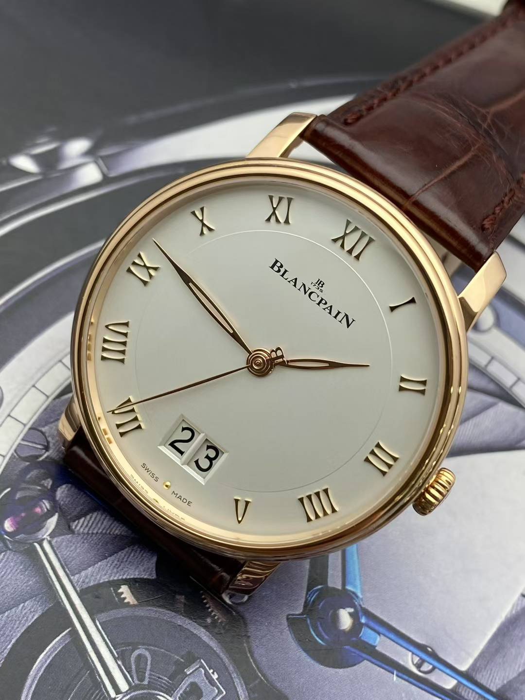 Blancpain 6669-3642-55B detail 2