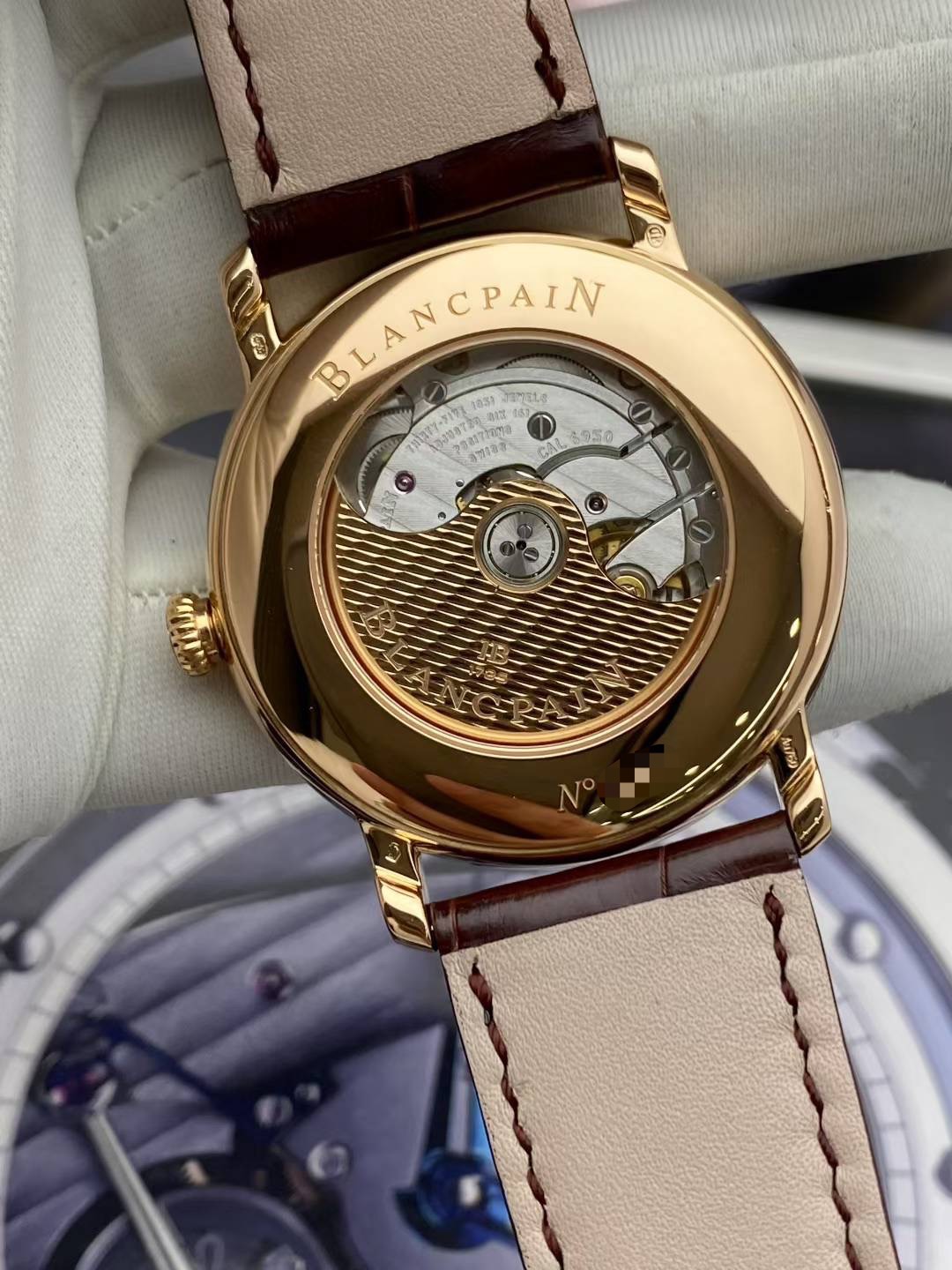 Blancpain 6669-3642-55B detail 5