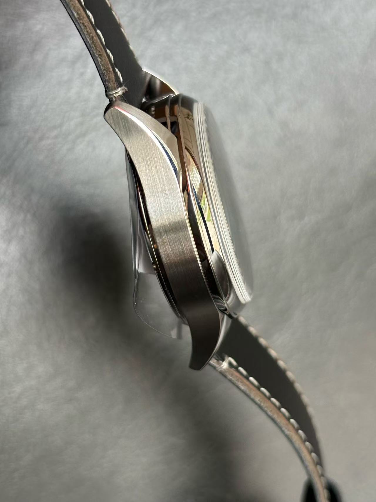 Carl F. Bucherer 00.10803.08.32.01 detail 4