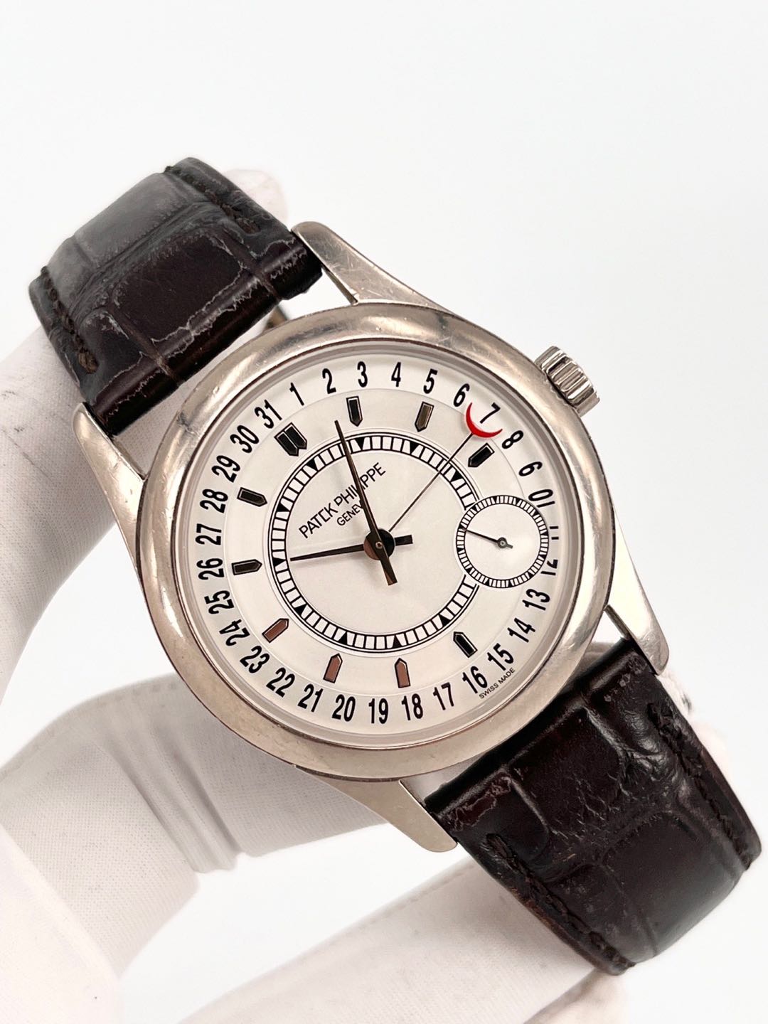 Patek Philippe 6000G-013 detail 1