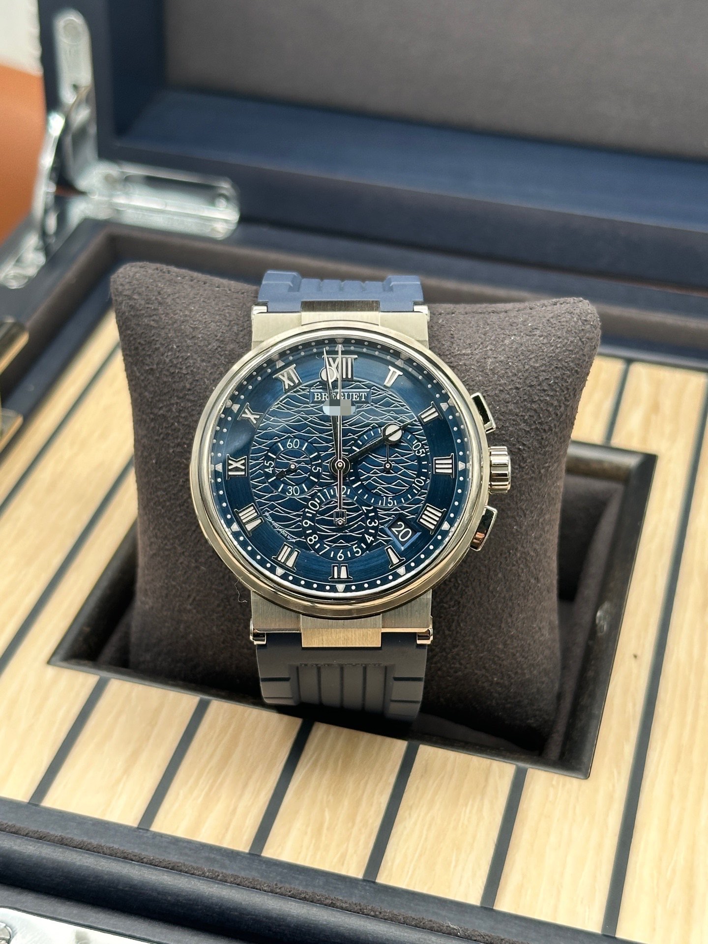Breguet 5527BB / Y2 / 5WV detail 1