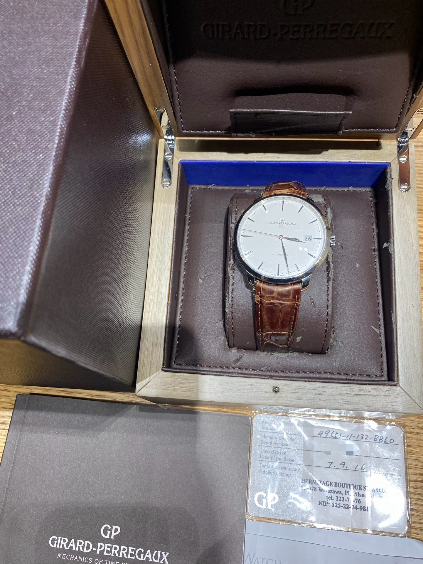 Girard Perregaux 49551-11-132-BB60 detail 5