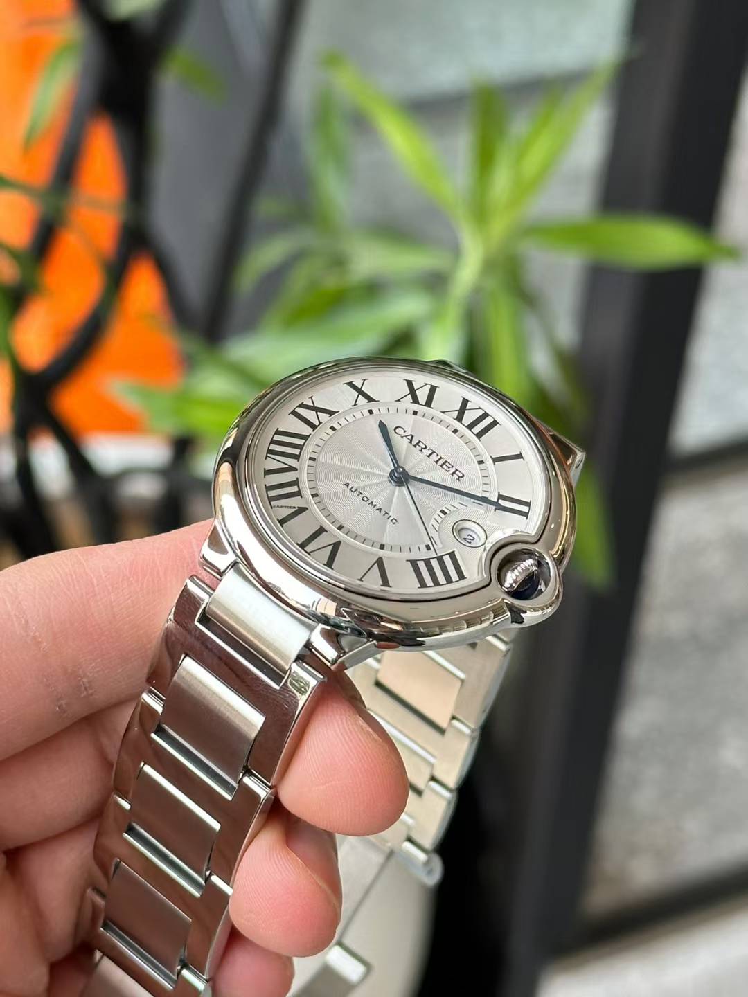 Cartier W69012Z4 detail 1