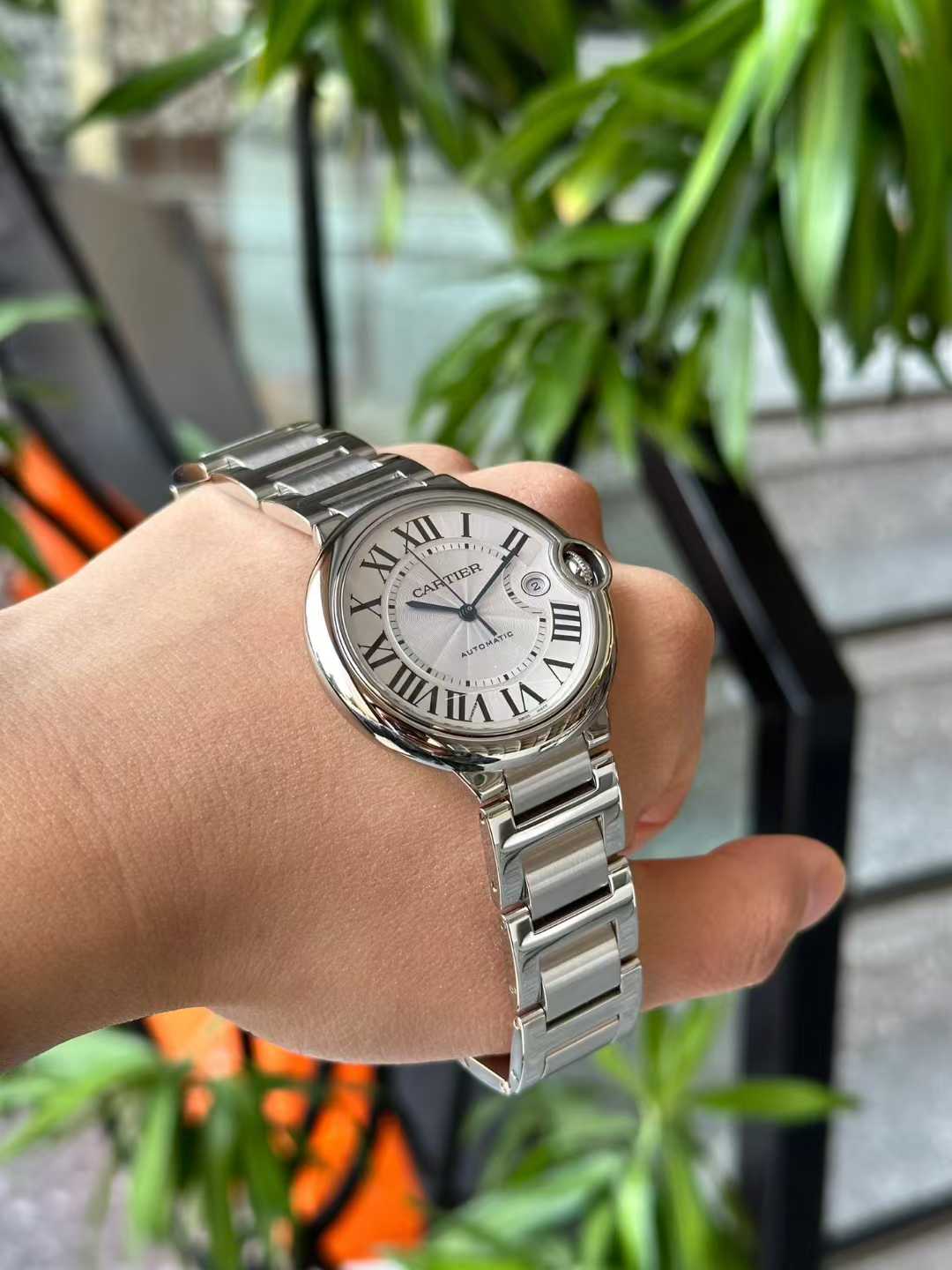 Cartier W69012Z4 detail 2