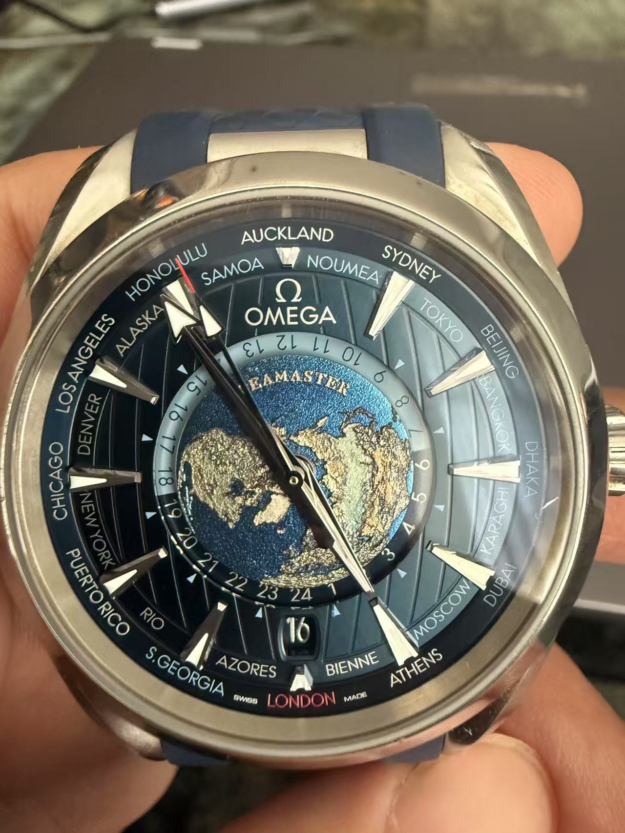 Omega 220.12.43.22.03.001