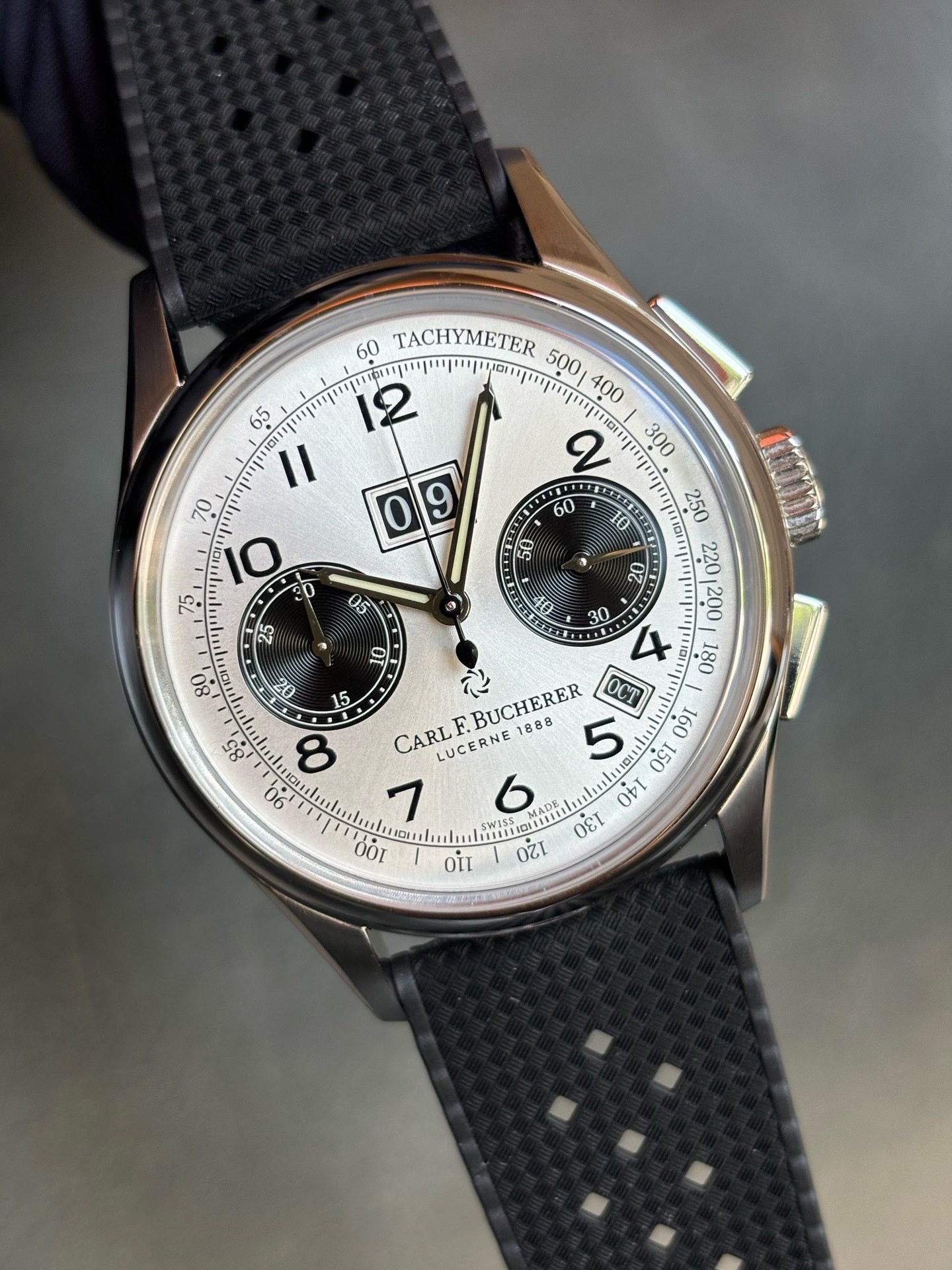Carl F. Bucherer 00.10803.08.12.01 detail 1
