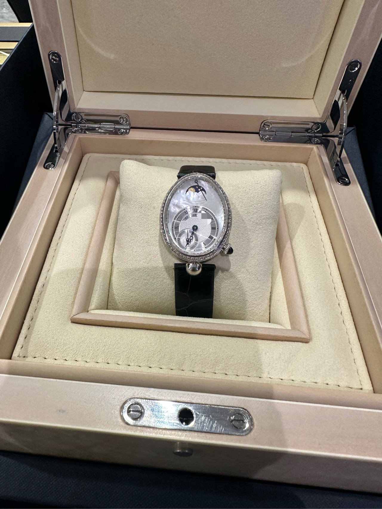 Breguet 8908BB / V2 / 864 detail 2