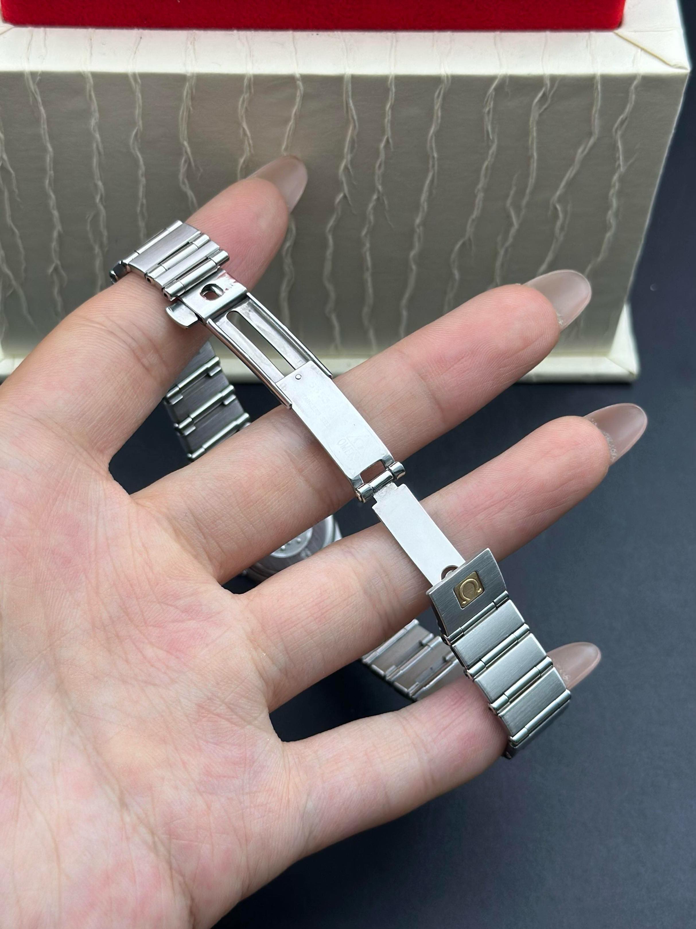 Omega 1466.63.00 detail 4