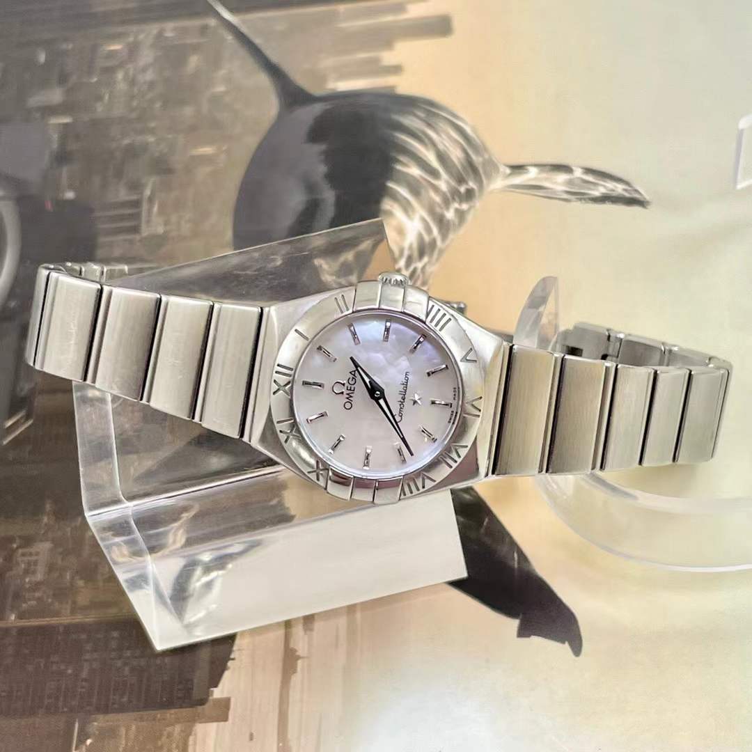 Omega 131.10.25.60.05.001 detail 2