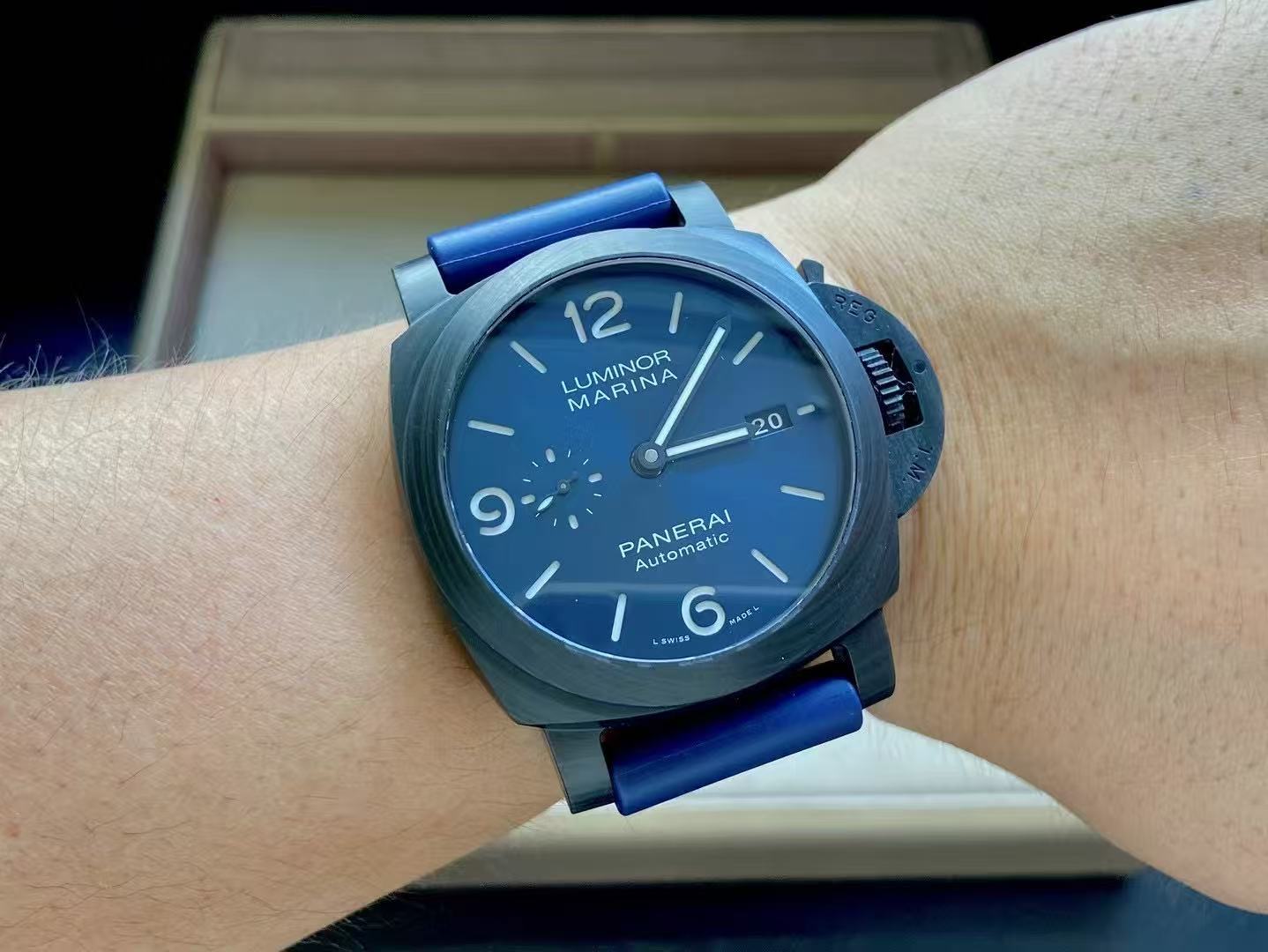 Panerai PAM01664