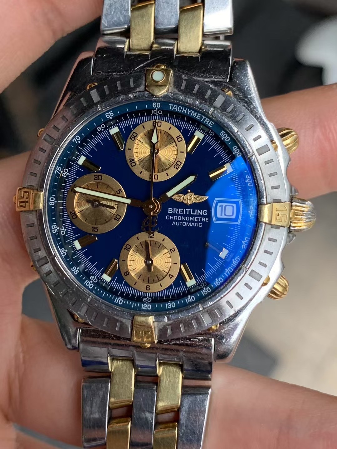 Breitling B13352 detail 3