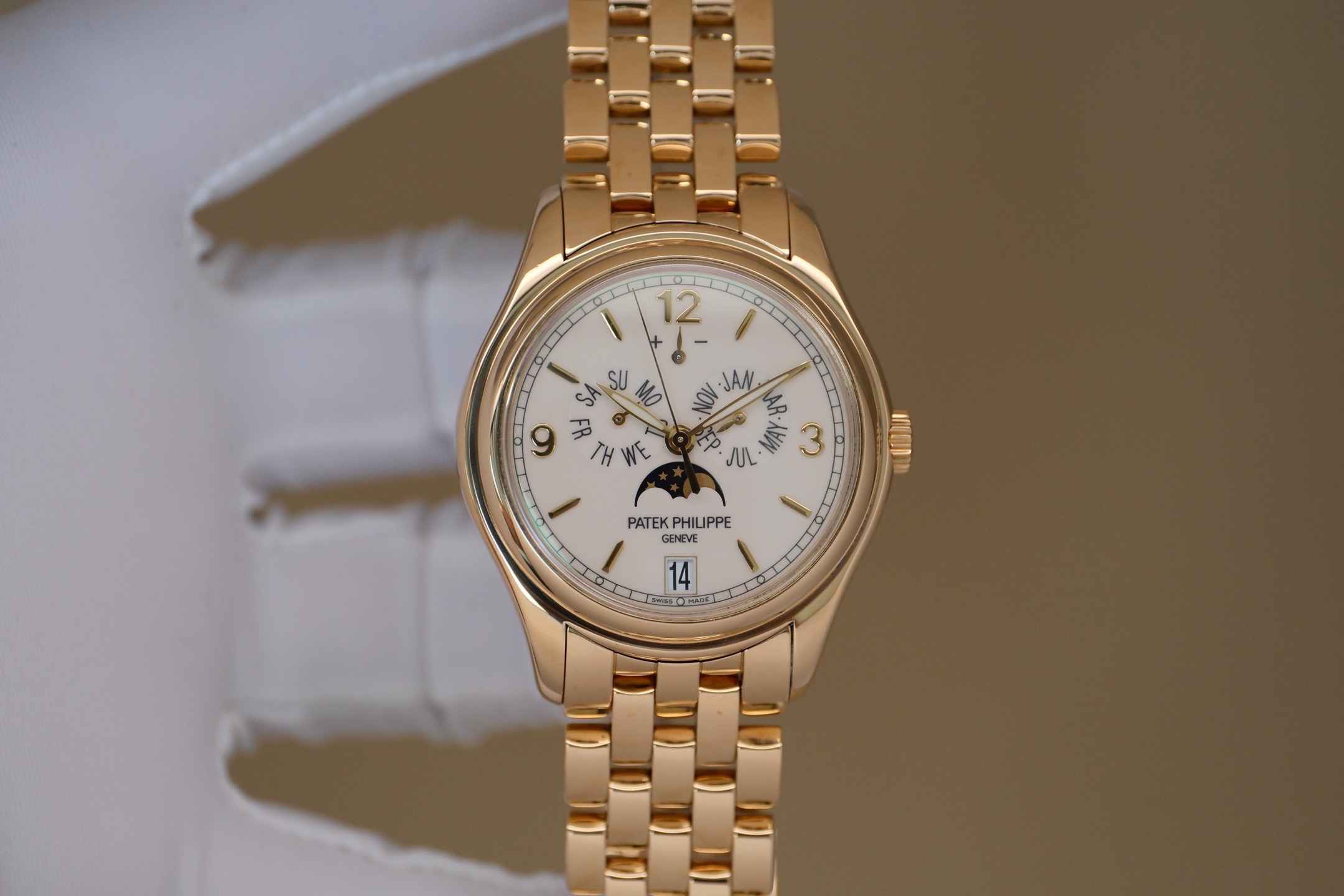 Patek Philippe 5146 / 1J-001 detail 3