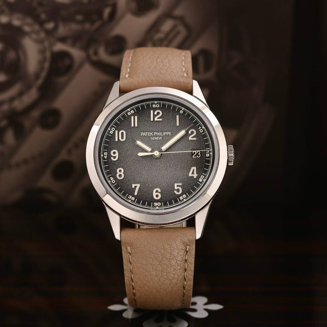 Patek Philippe 5226G-001