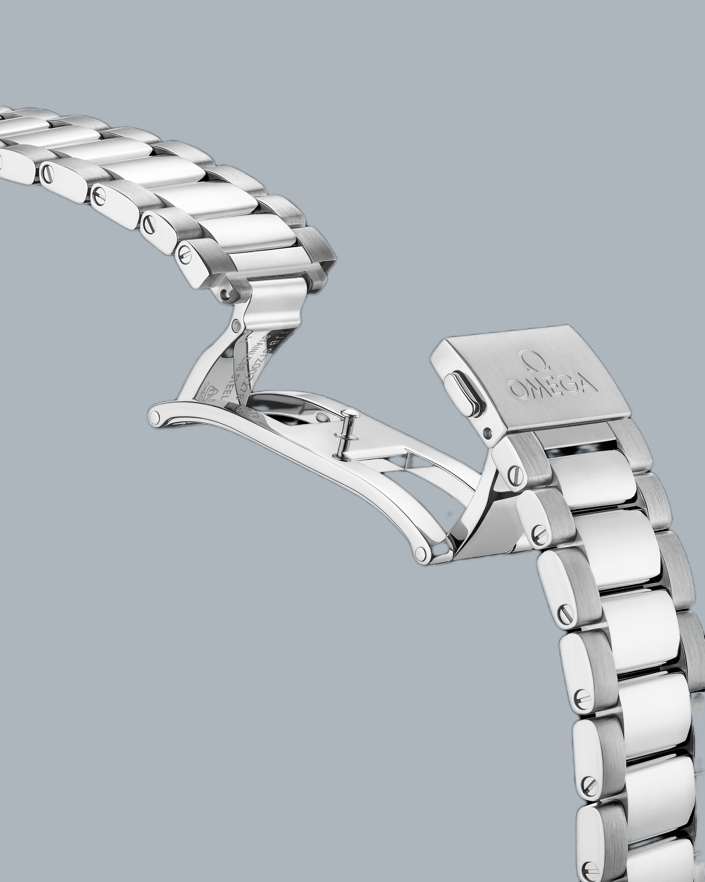 Omega 220.30.43.22.10.001 detail 3