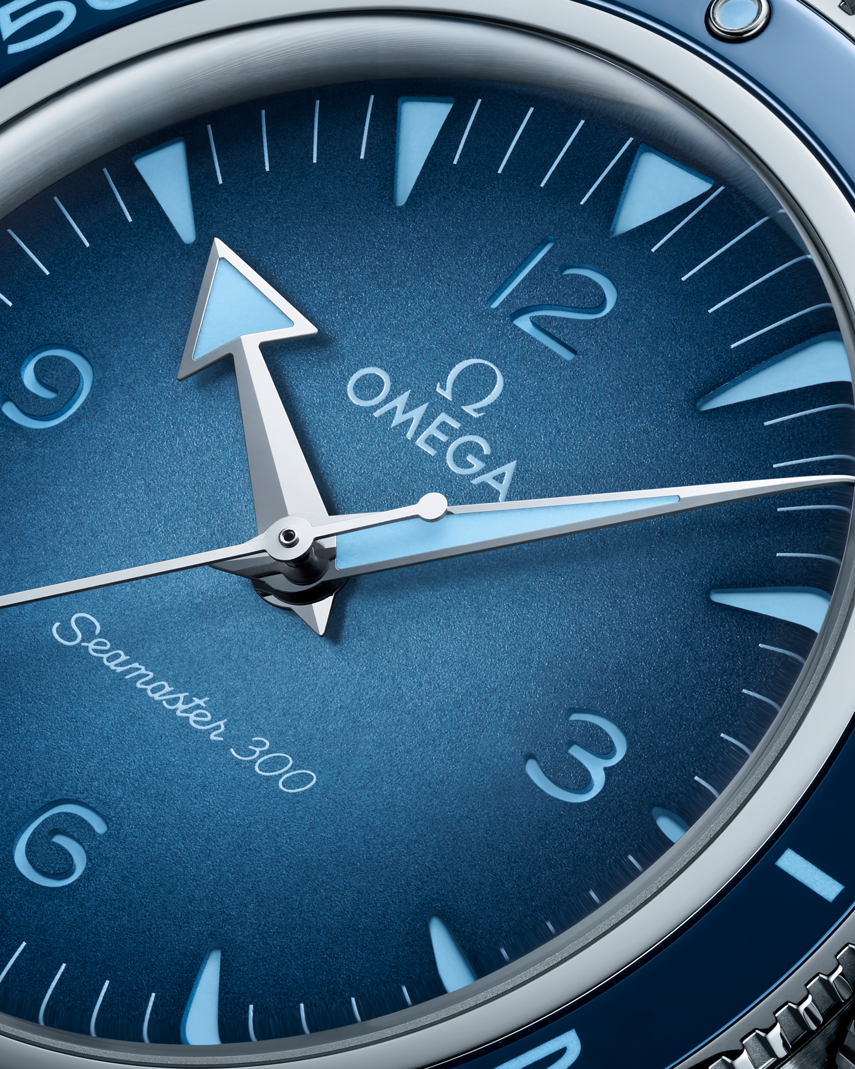 Omega 234.30.41.21.03.002 detail 2
