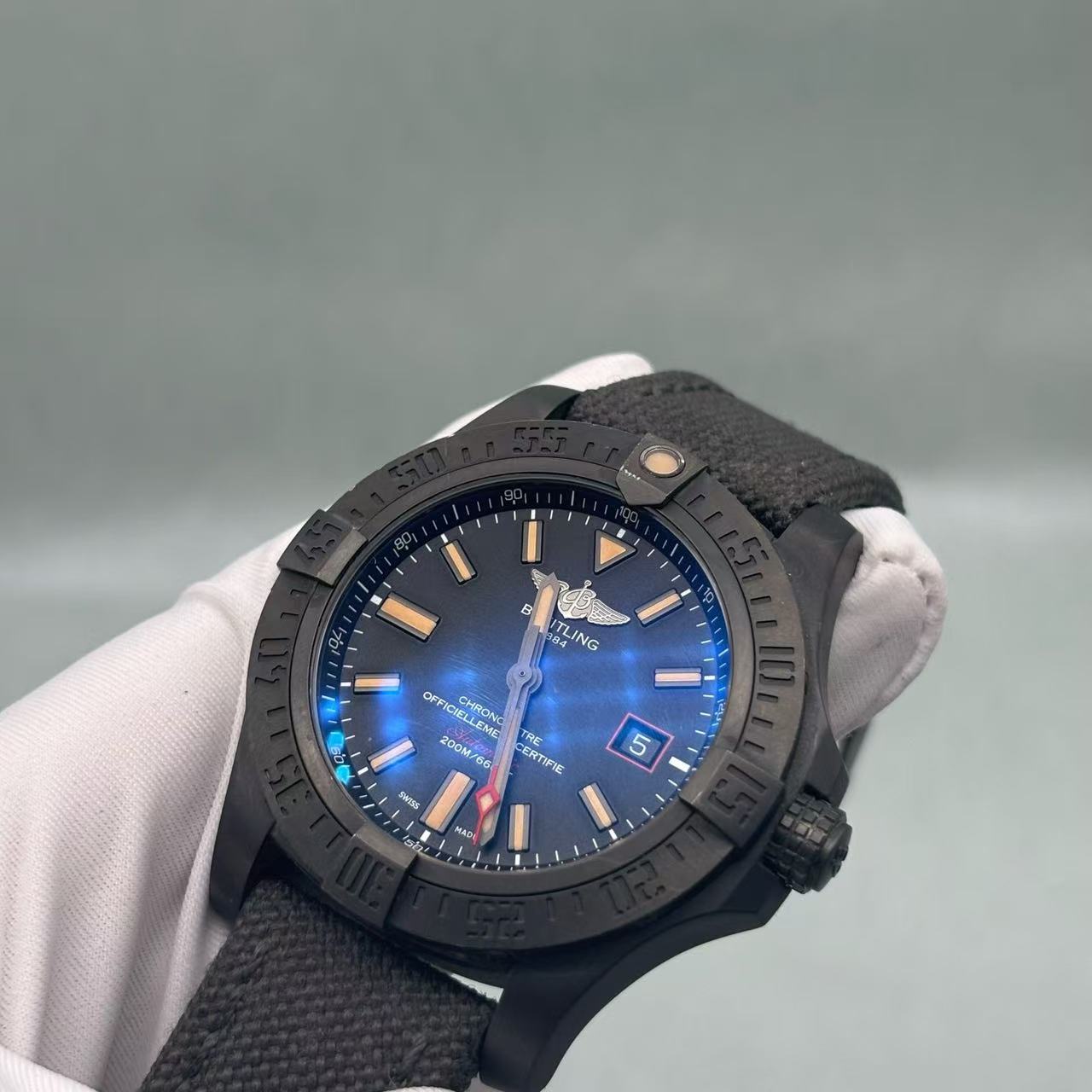 Breitling V1731110 detail 2