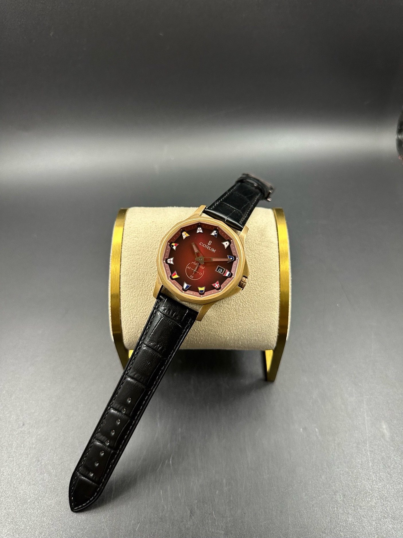 Corum A395 / 04319 detail 2