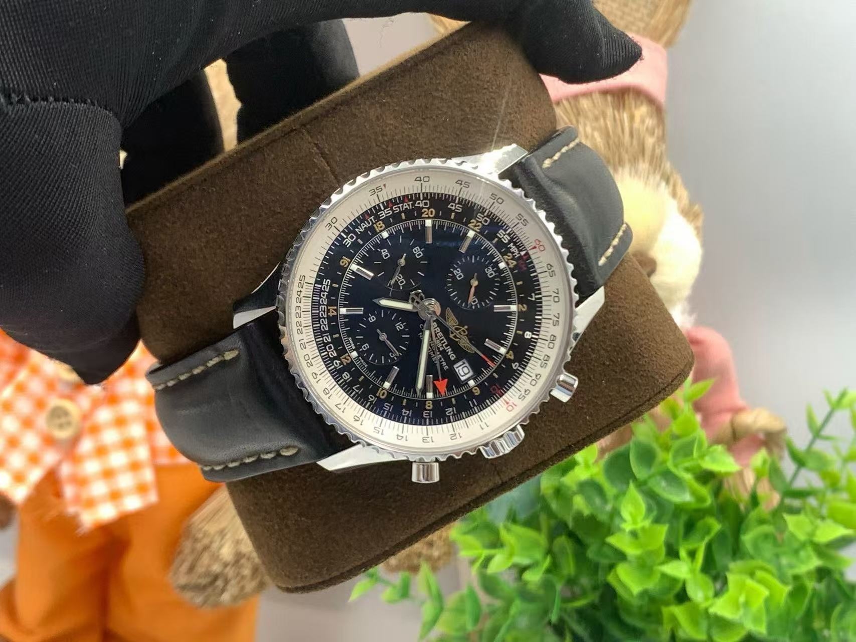 Breitling A24322121B1P1 detail 2