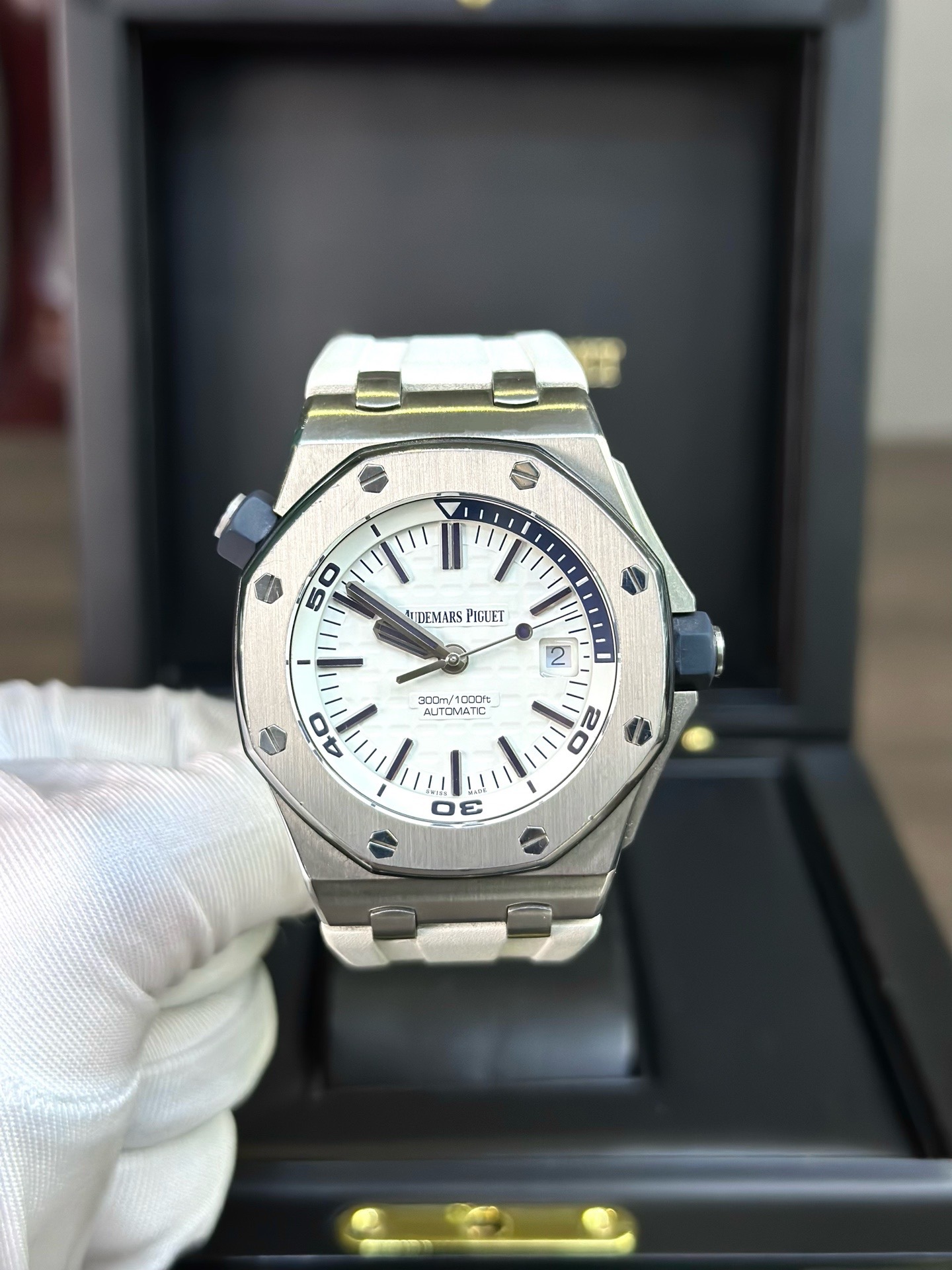 Audemars Piguet 15710ST.OO.A010CA.01