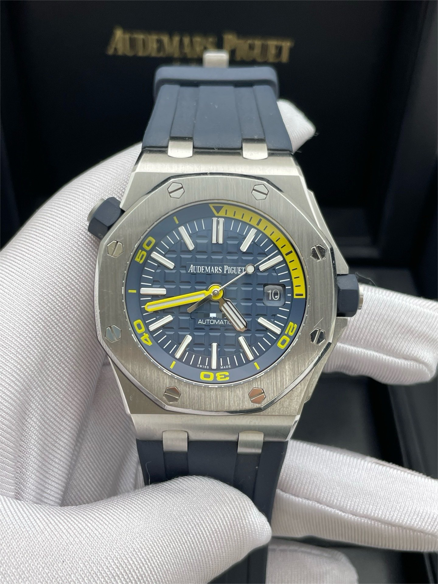 Audemars Piguet 15710ST.OO.A027CA.01