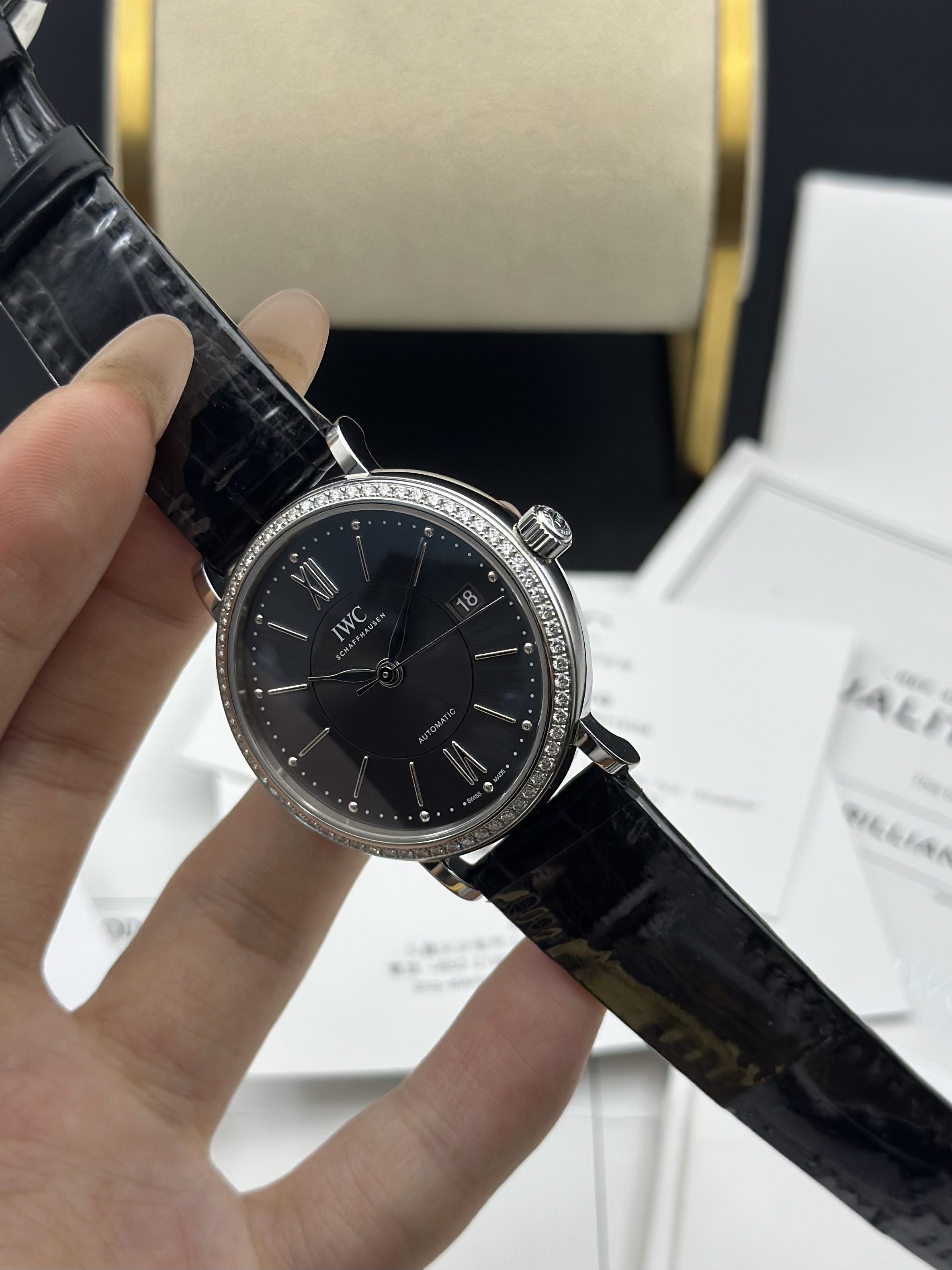 IWC IW458104 detail 2