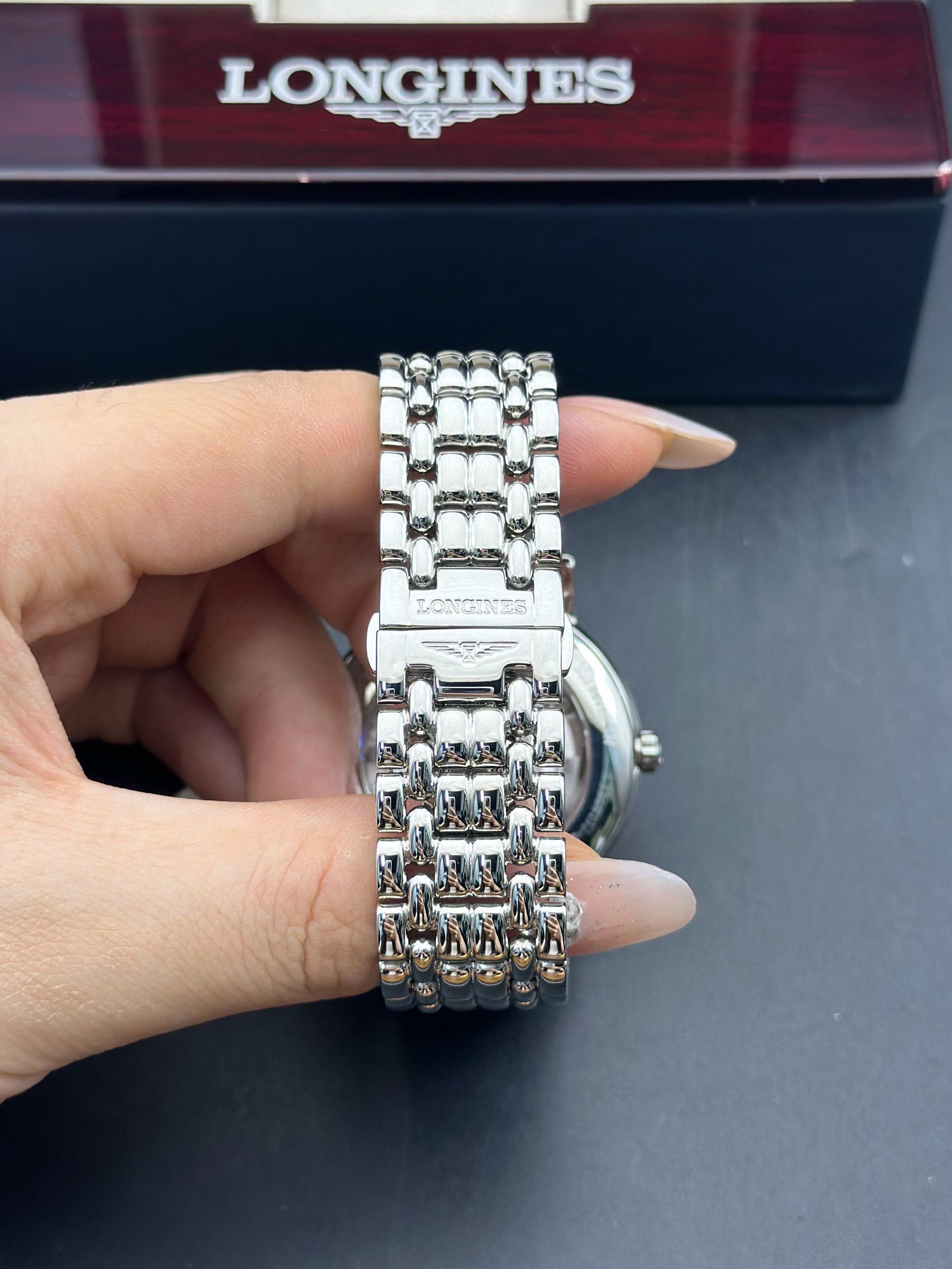 Longines L4.805.4.11.6 detail 3