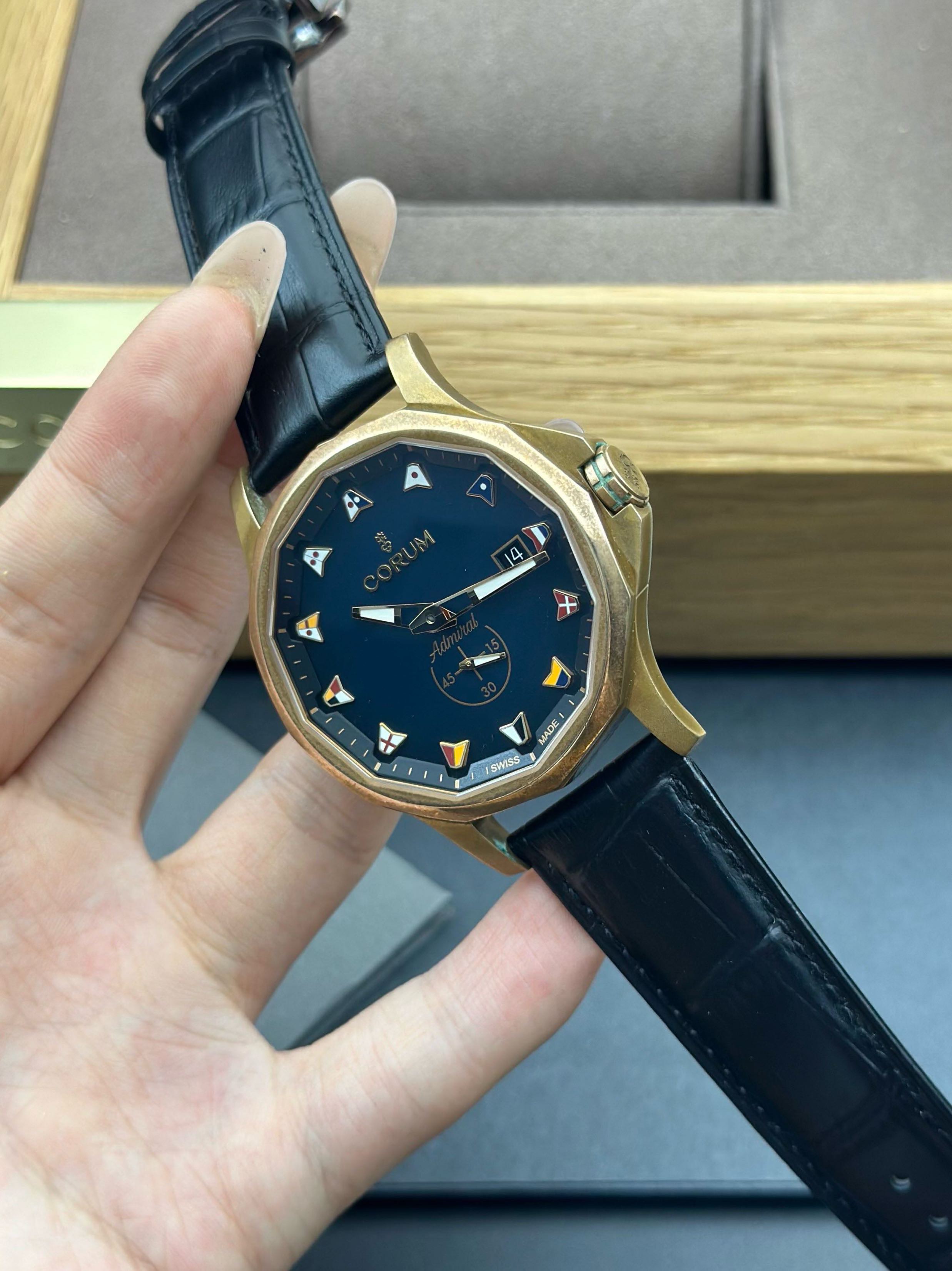 Corum 395.101.53 / 0F03 detail 2