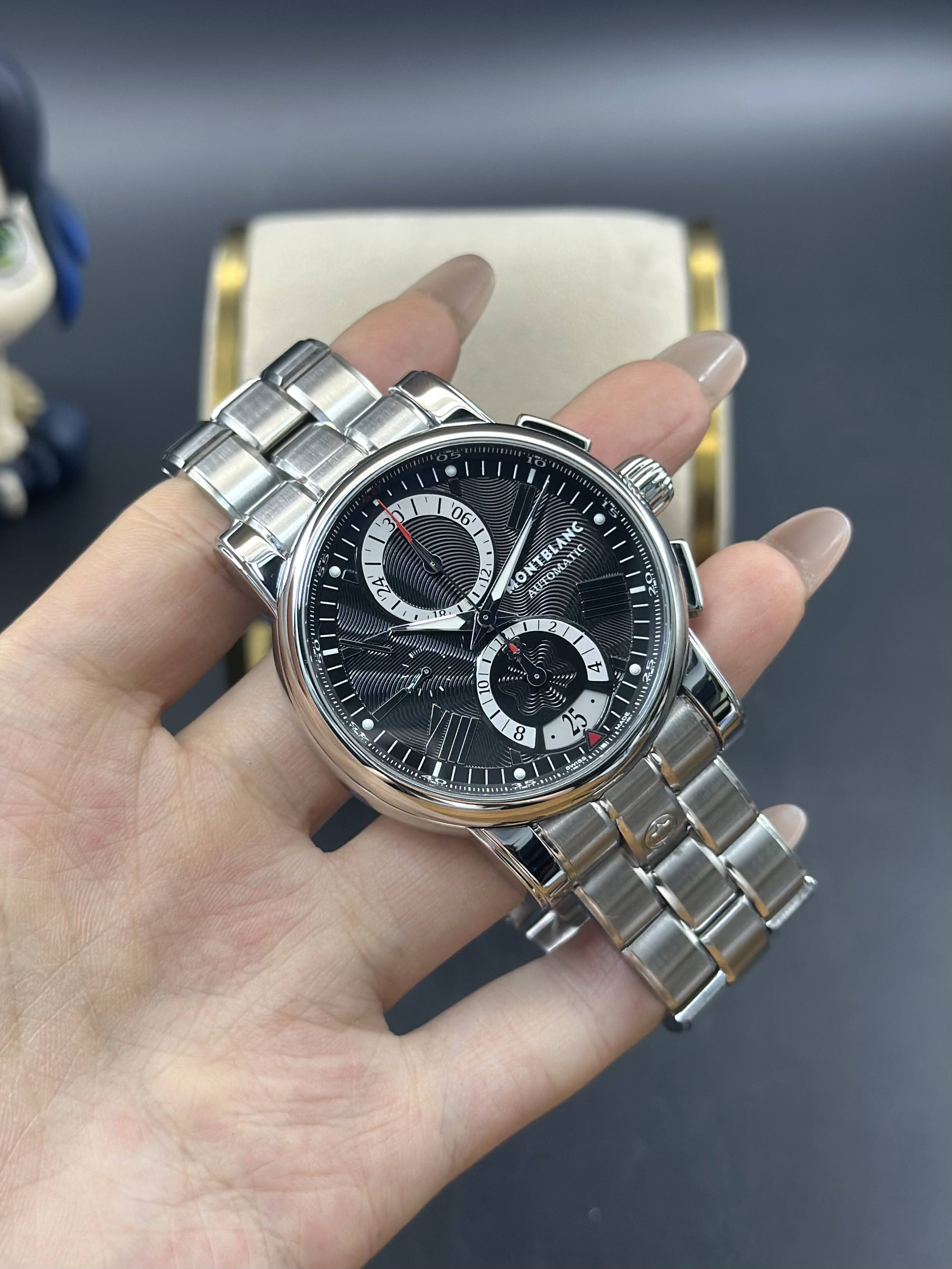 Montblanc U0102376 detail 2