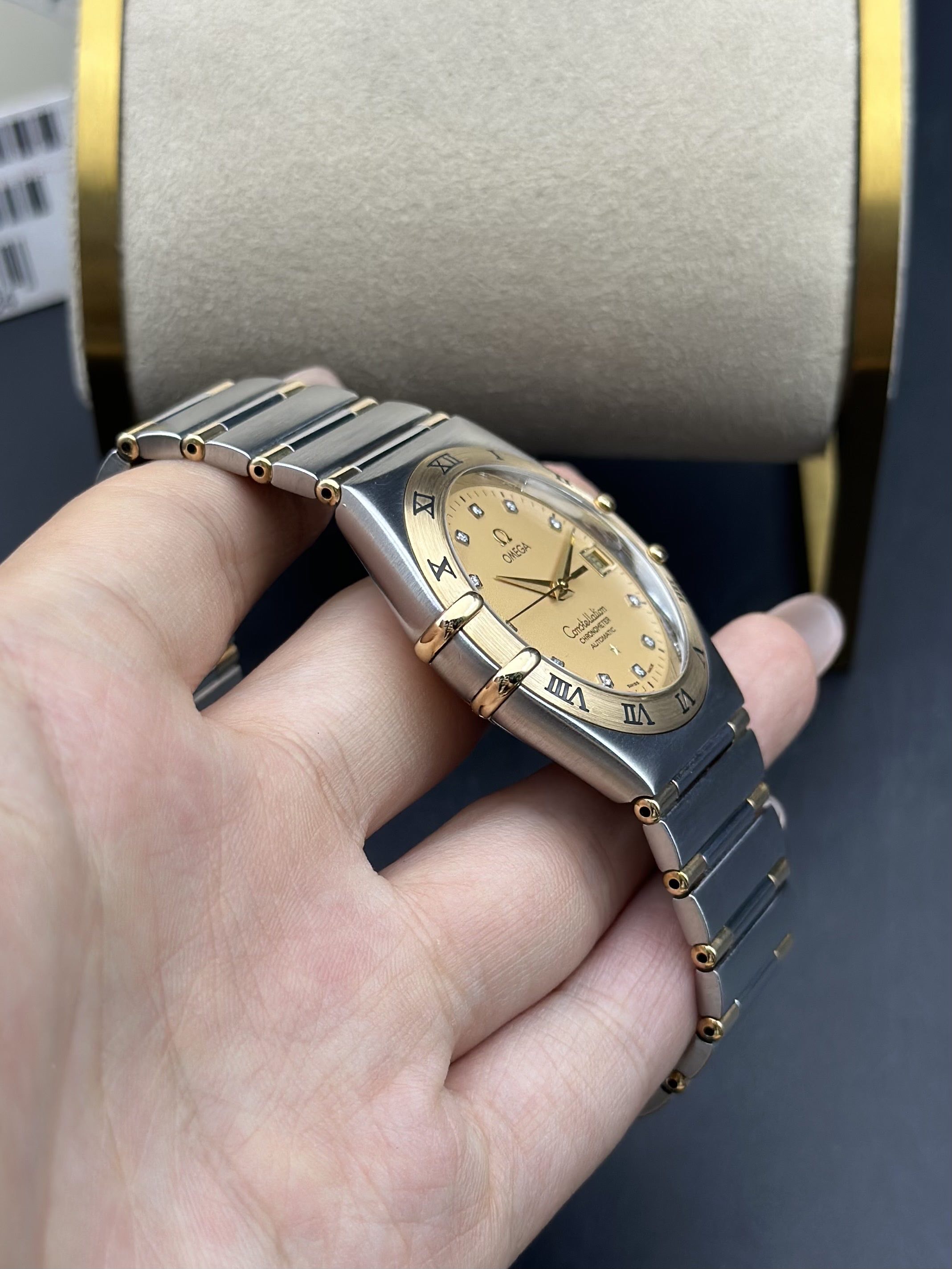 Omega 1302.15.00 detail 2