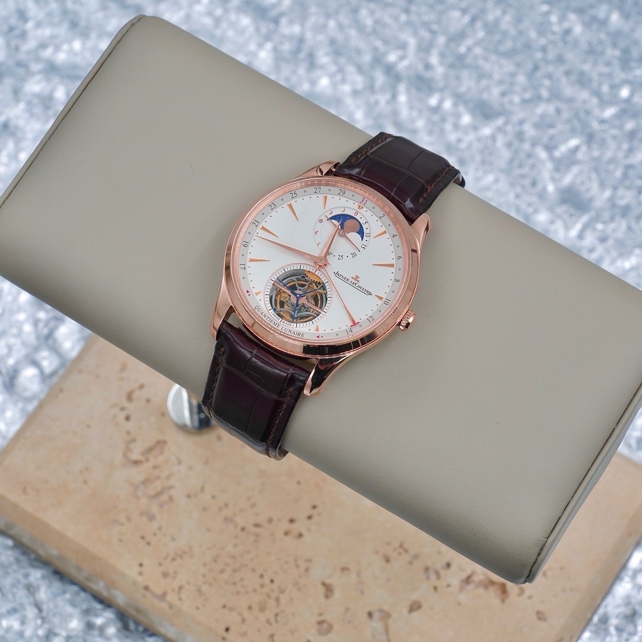 Jaeger-LeCoultre 1692410 detail 3
