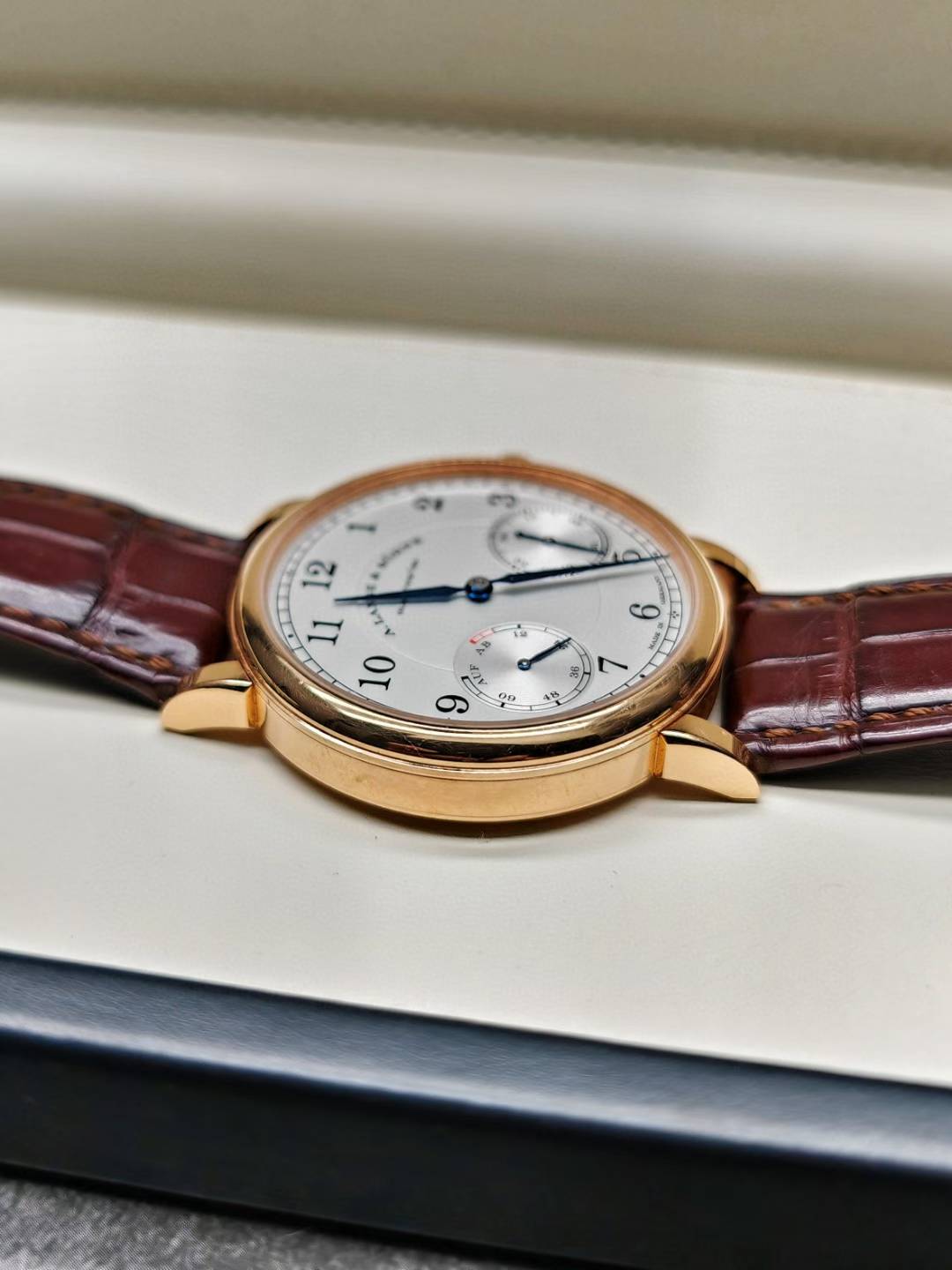 A. Lange & S&ouml;hne 234.032 detail 2