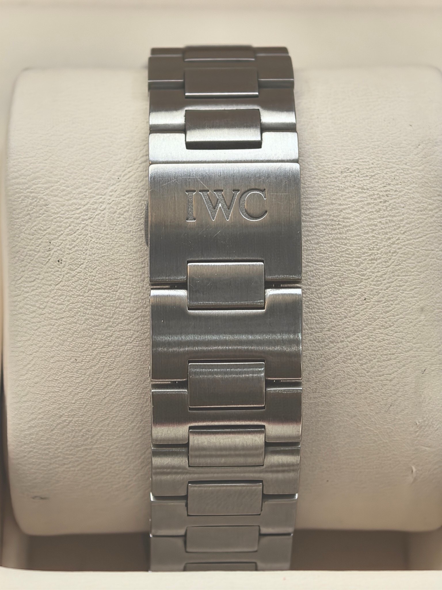 IWC IW371928 detail 3