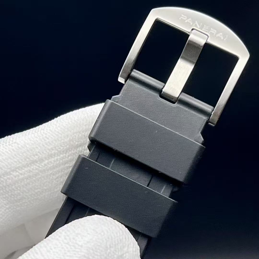 Panerai PAM01024 detail 6