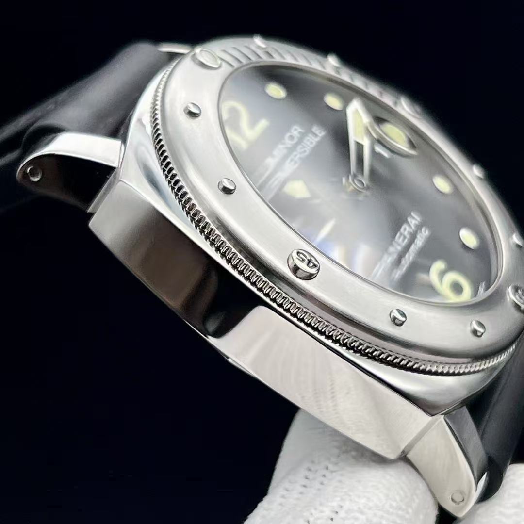 Panerai PAM01024 detail 3
