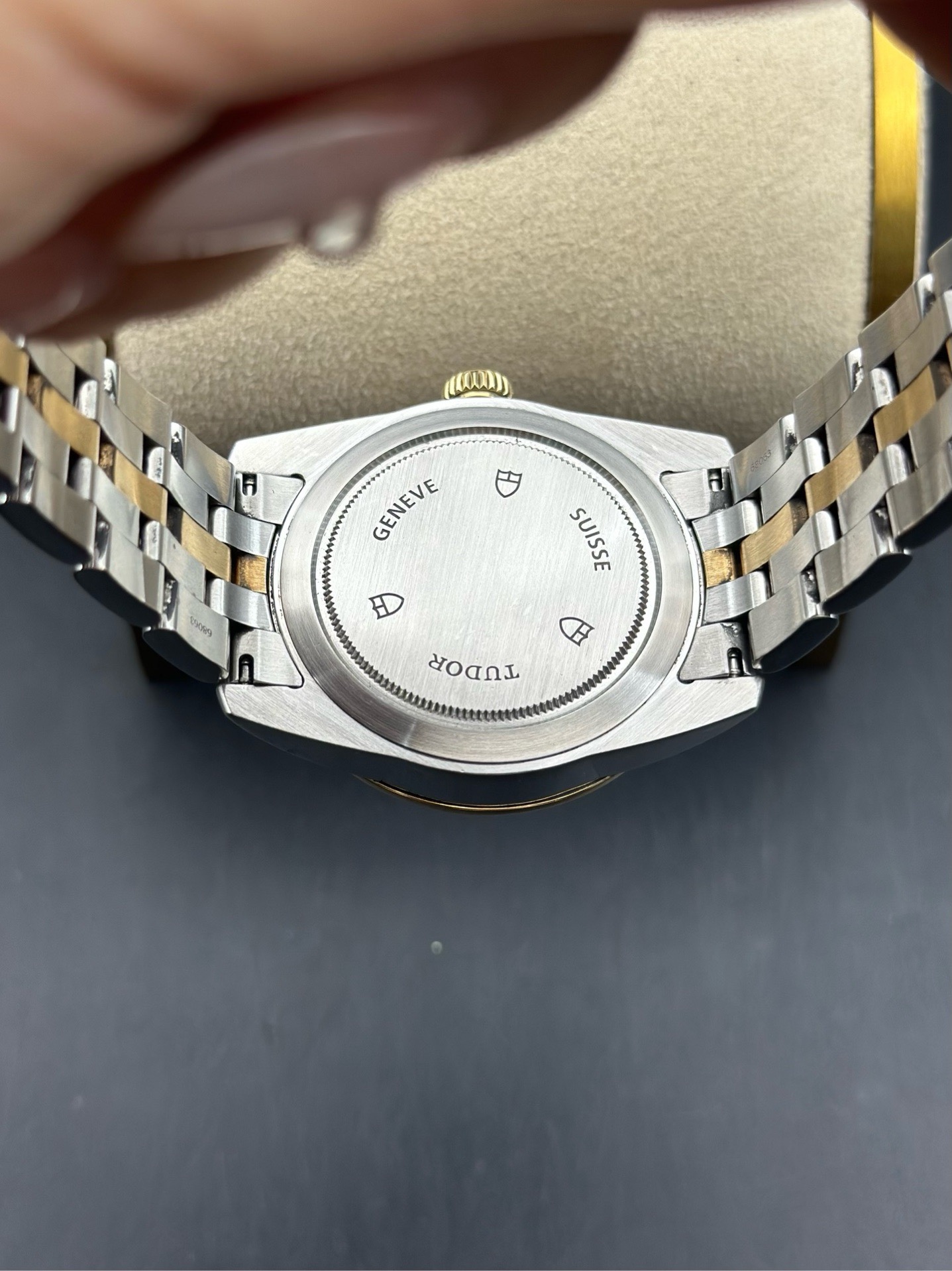 Tudor m56003-0004 detail 7