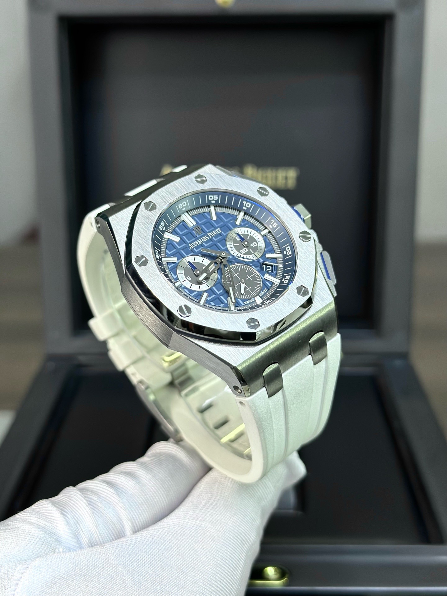 Audemars Piguet 26480TI.OO.A027CA.01 detail 2
