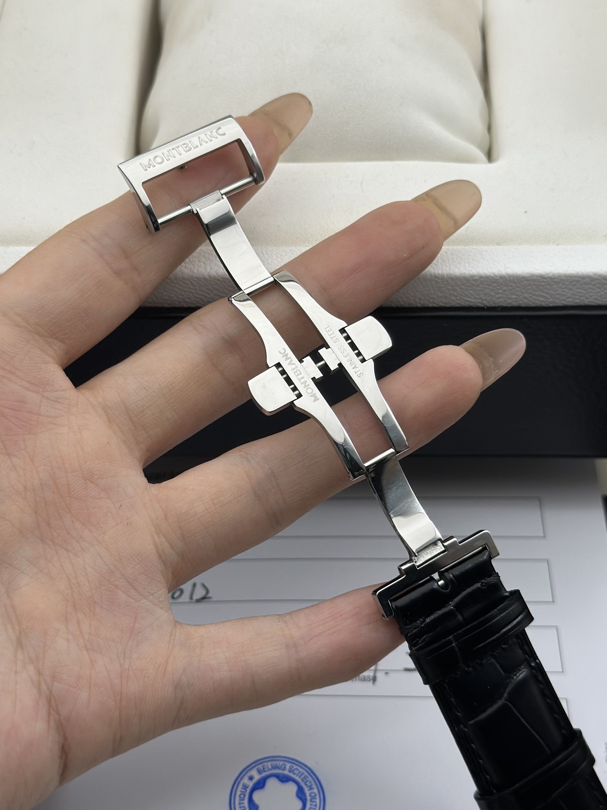 Montblanc U0111012 detail 5