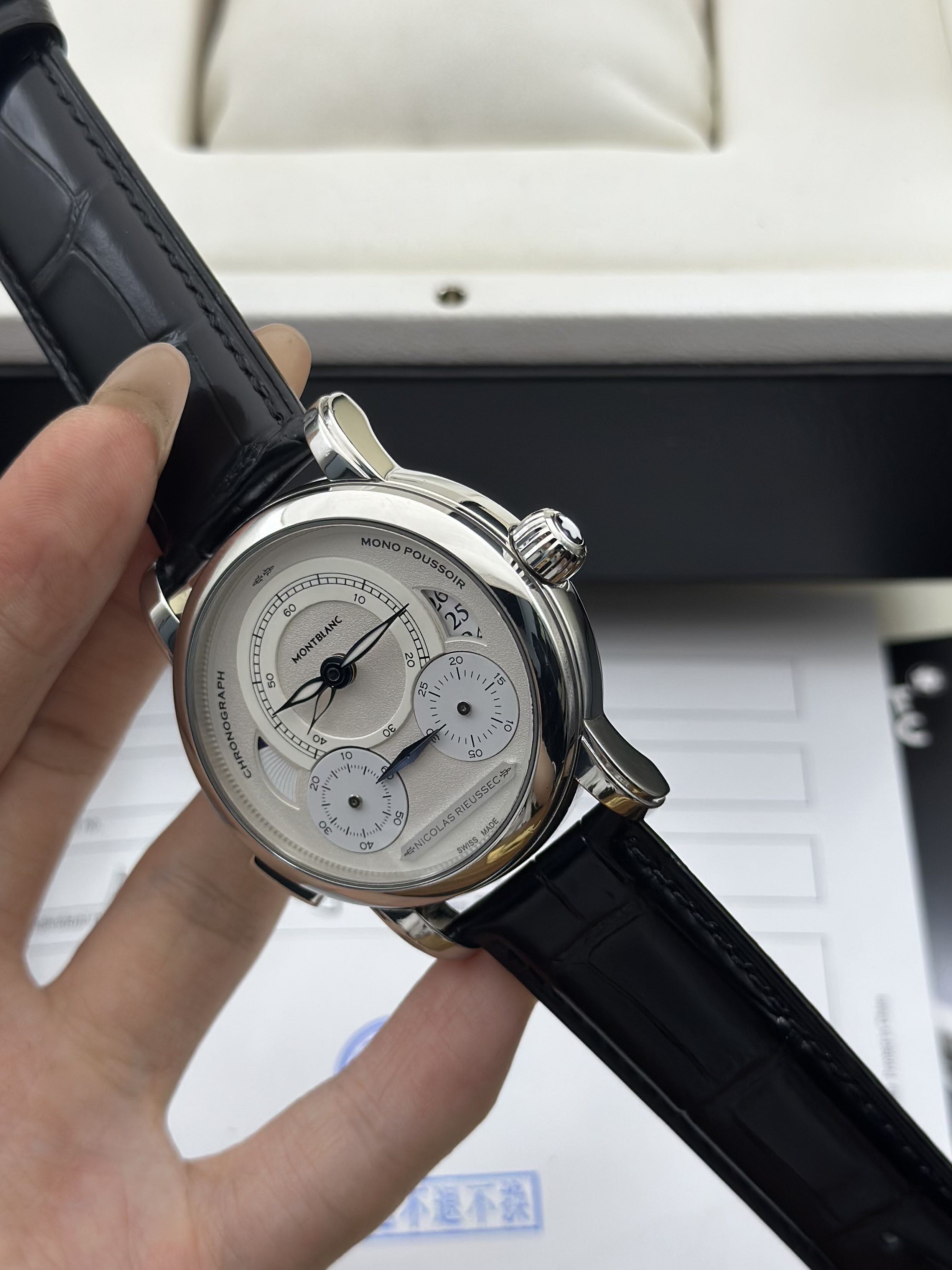Montblanc U0111012 detail 3