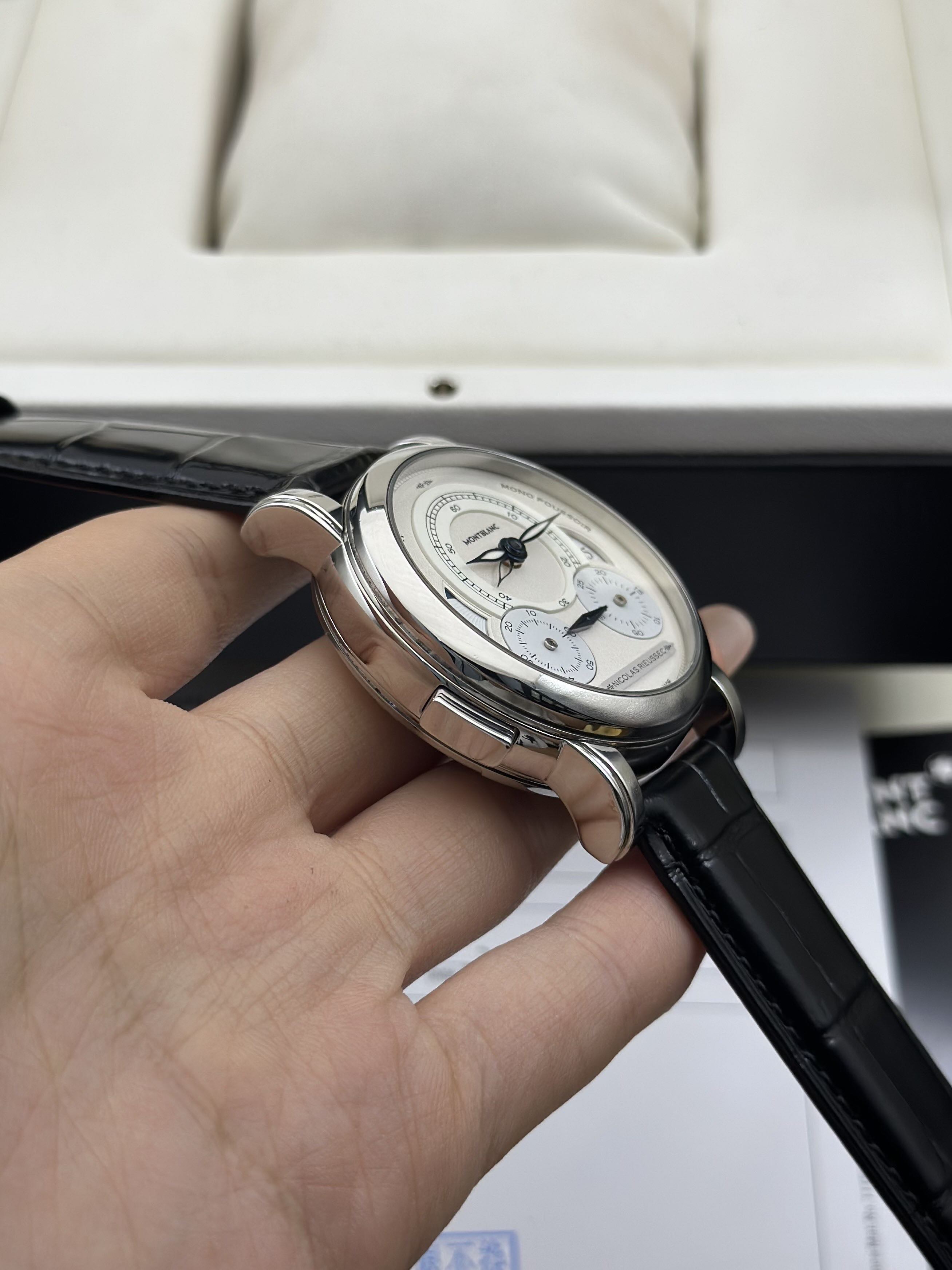 Montblanc U0111012 detail 2