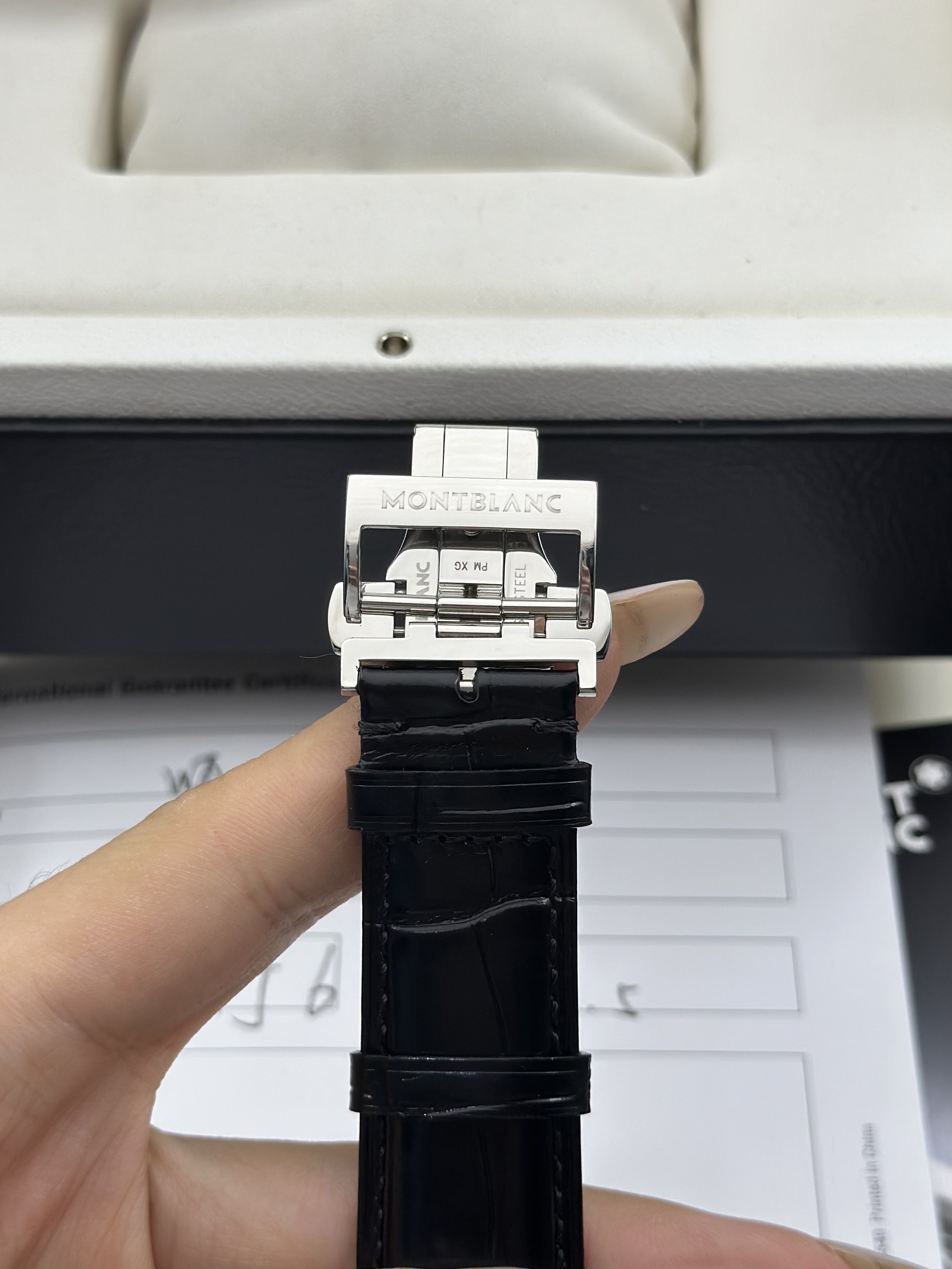 Montblanc U0111012 detail 4