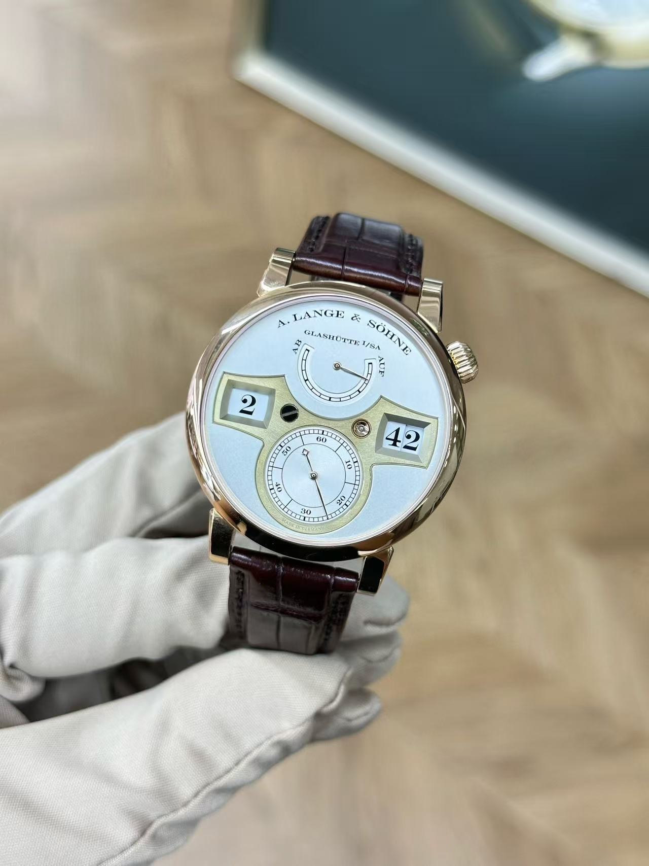 A. Lange & S&ouml;hne 140.032 detail 7