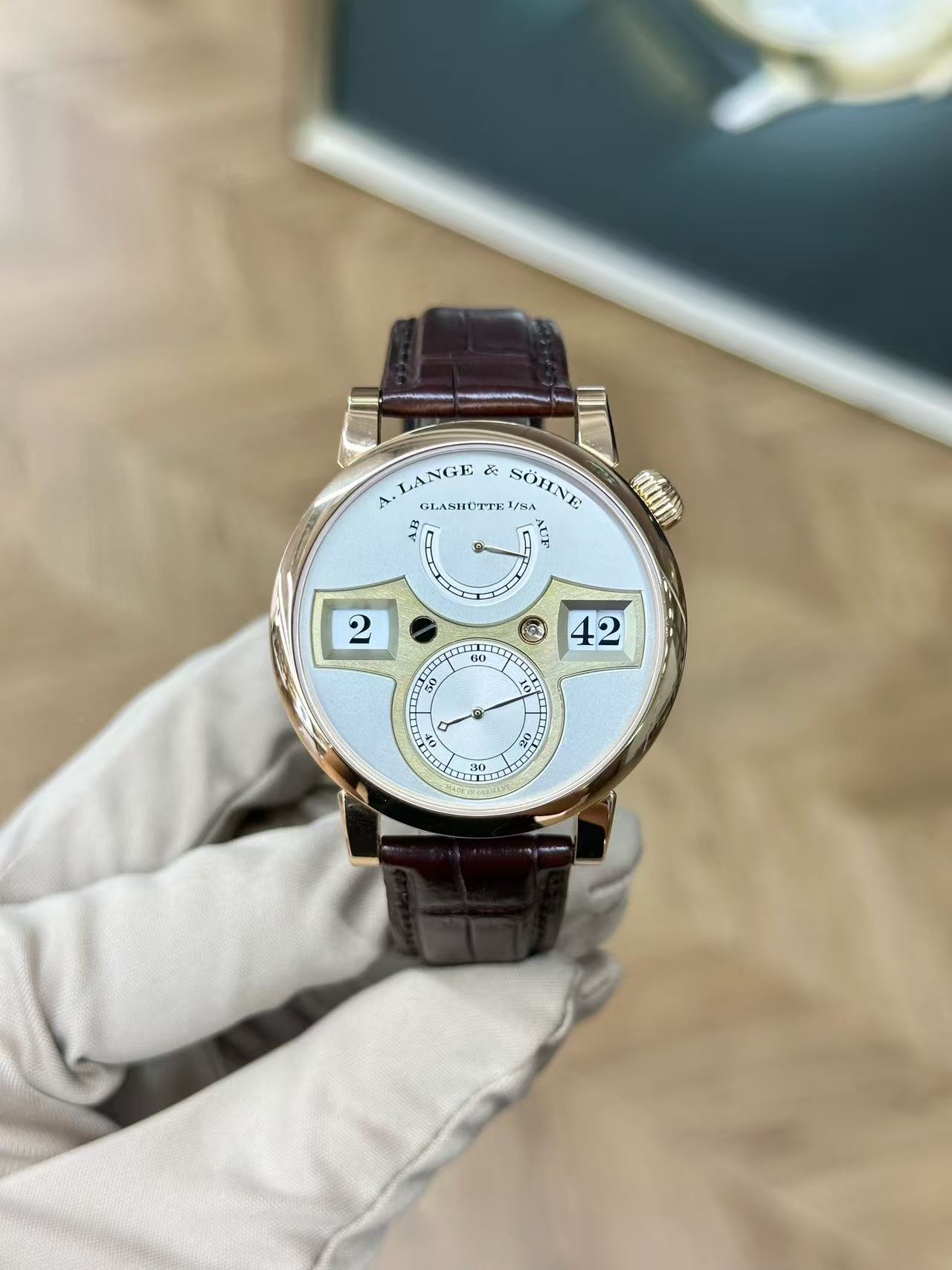 A. Lange & S&ouml;hne 140.032 detail 6